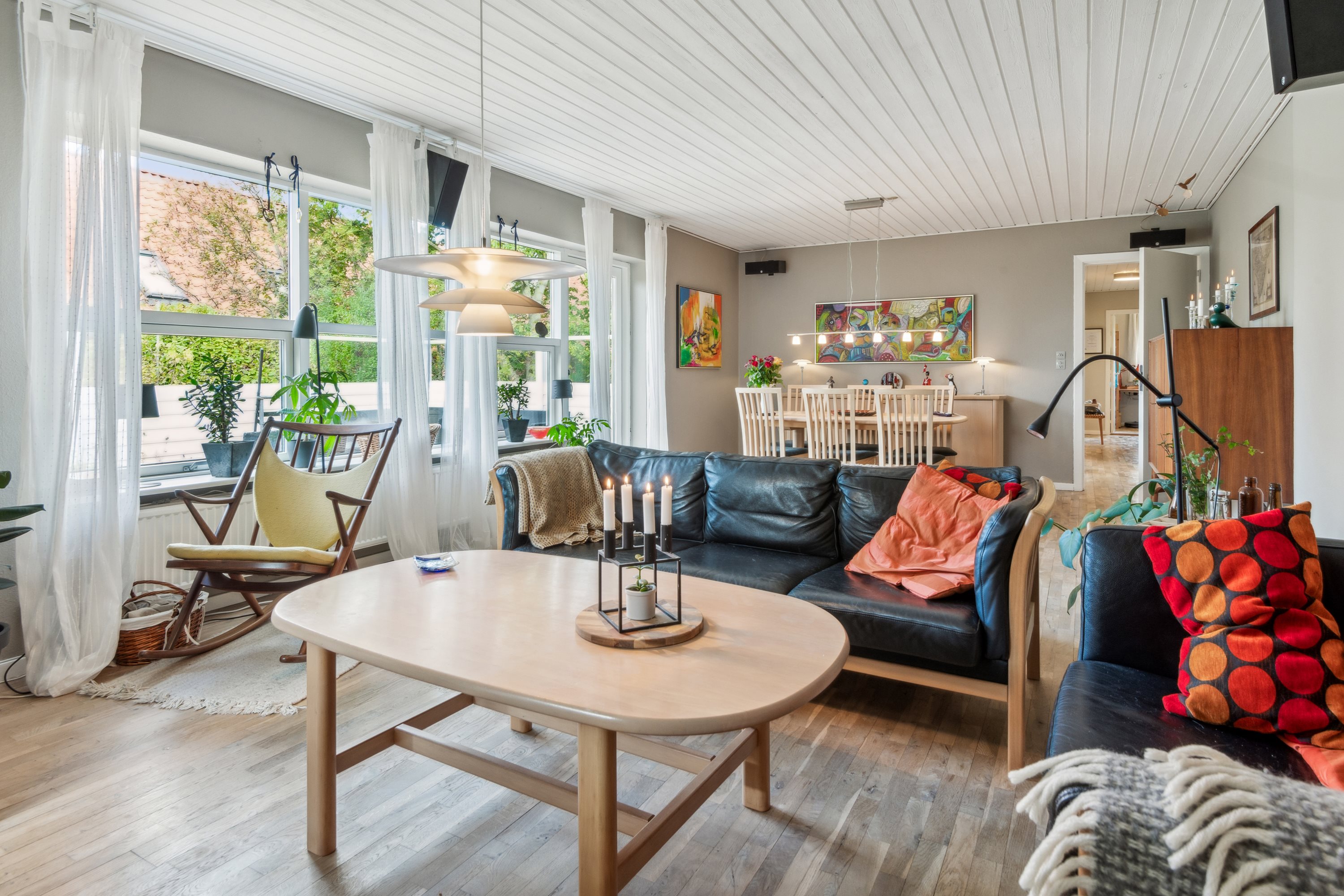 Fremhævet stue billede i fuldskærmstilstand. Billede af Mylius Erichsens Vej 21, Gug, 9210 Aalborg SØ