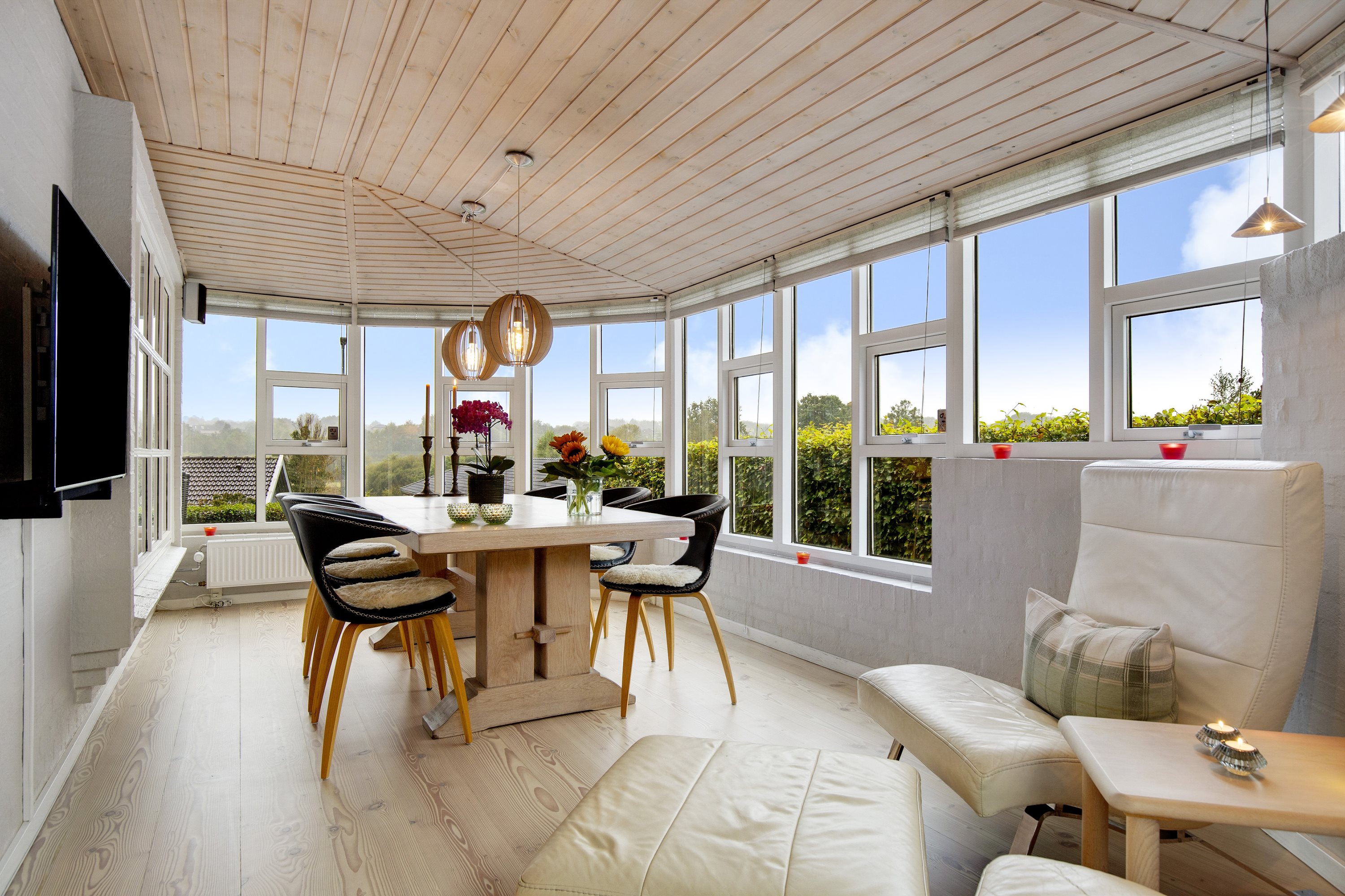 Fremhævet udestue billede i fuldskærmstilstand. Billede af Alpedalsvej 4, 6000 Kolding