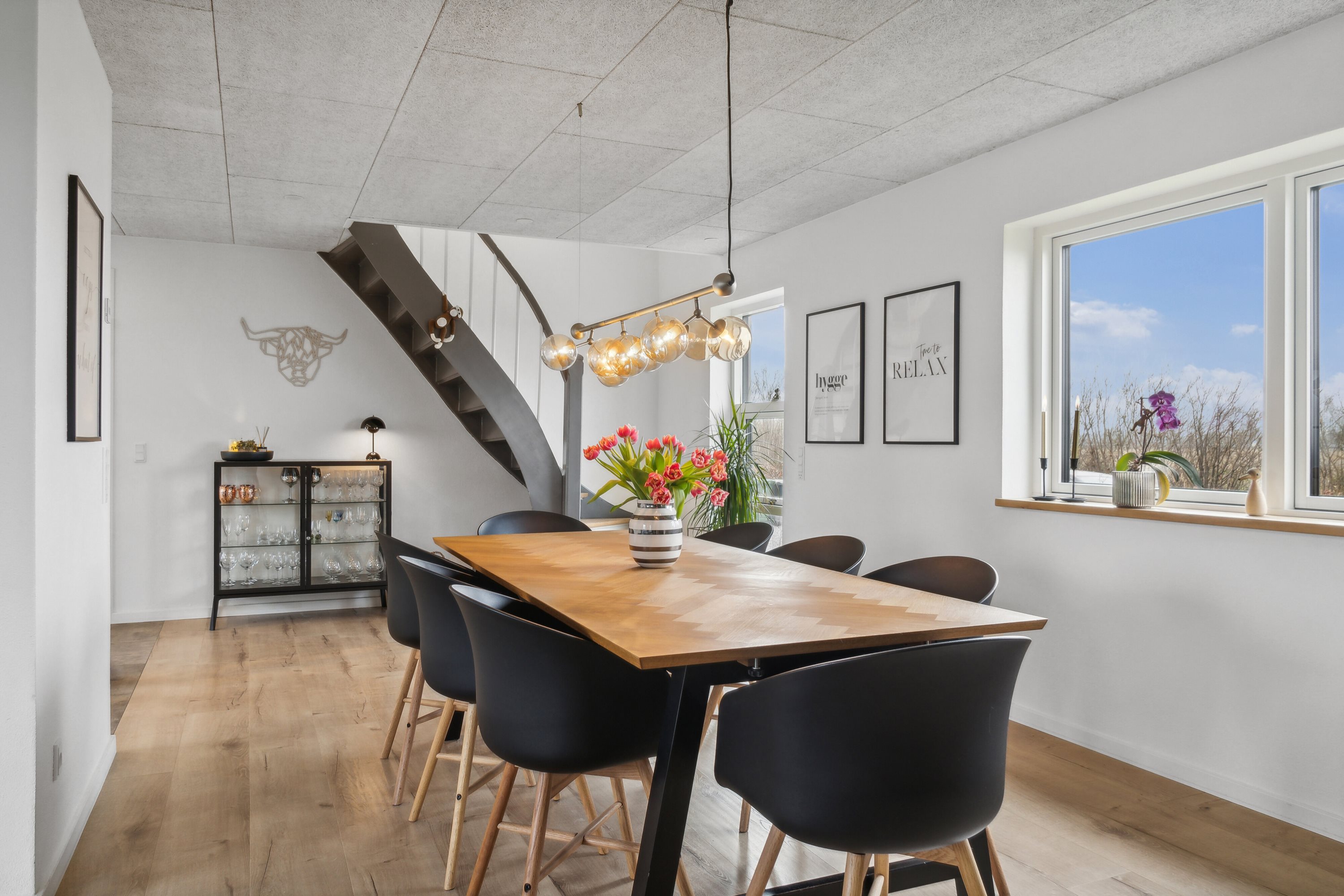 Fremhævet spisestue billede i fuldskærmstilstand. Billede af Kværndrup Vænge 8, 5772 Kværndrup