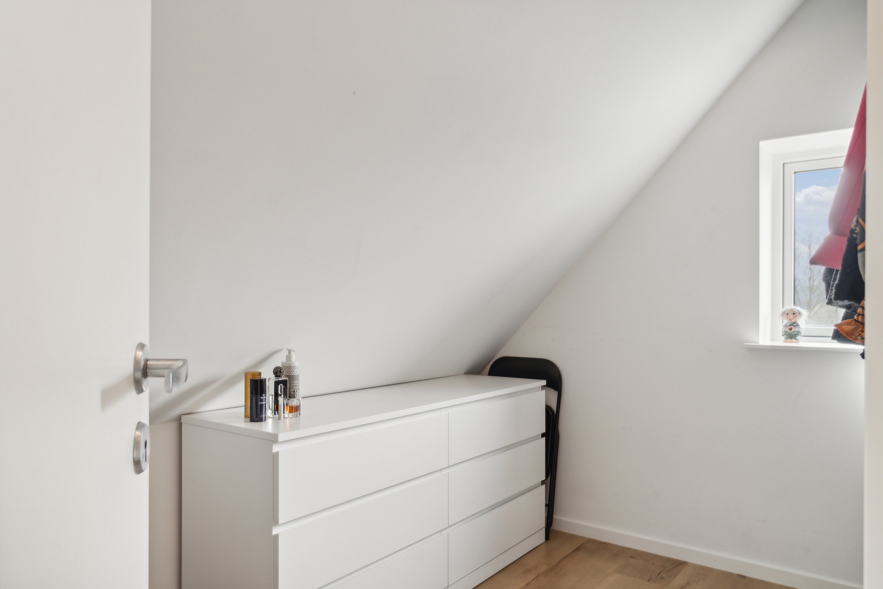 Fremhævet værelse billede i fuldskærmstilstand. Billede af Kværndrup Vænge 8, 5772 Kværndrup