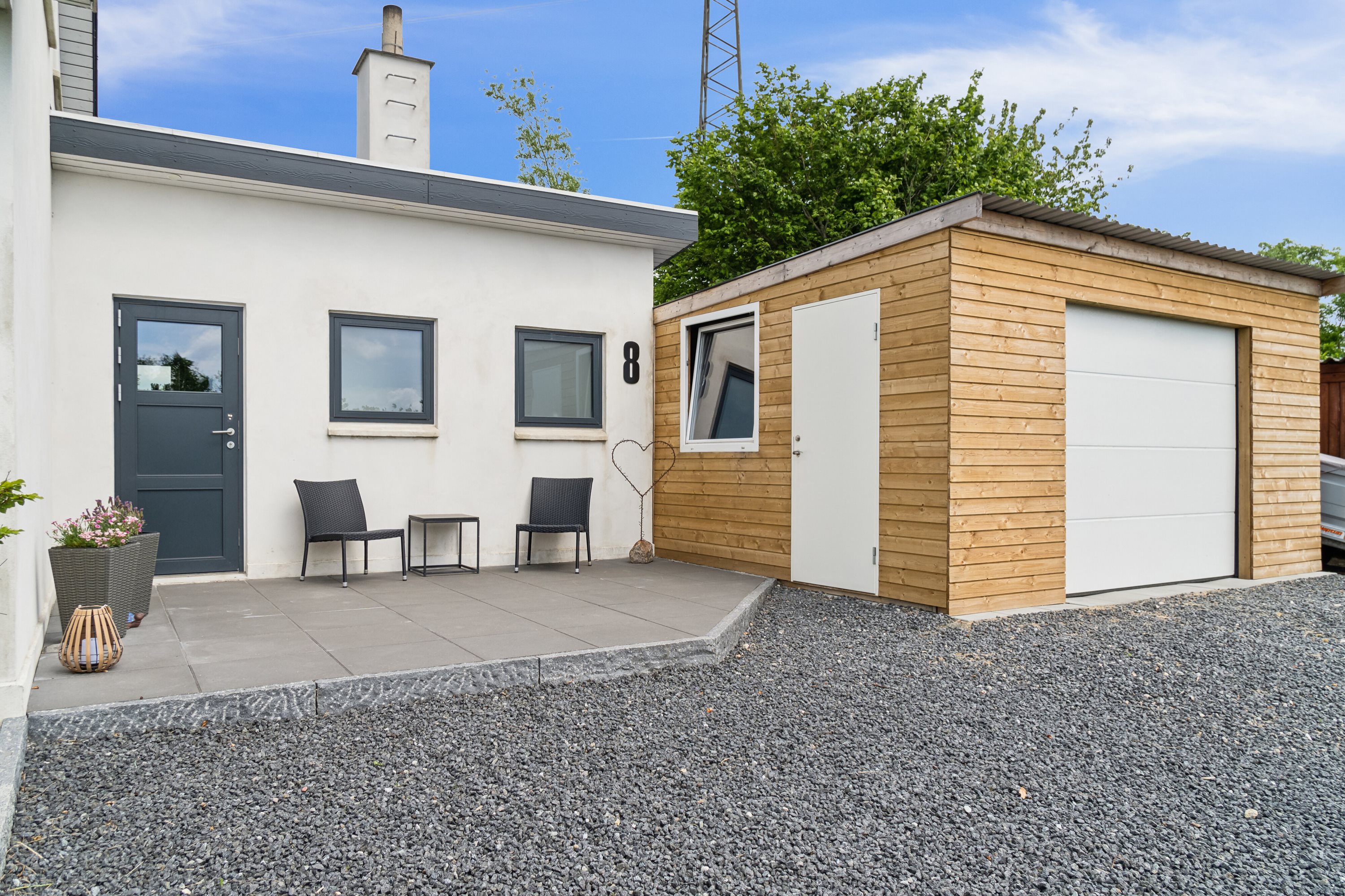 Fremhævet set fra vejen billede i fuldskærmstilstand. Billede af Kværndrup Vænge 8, 5772 Kværndrup