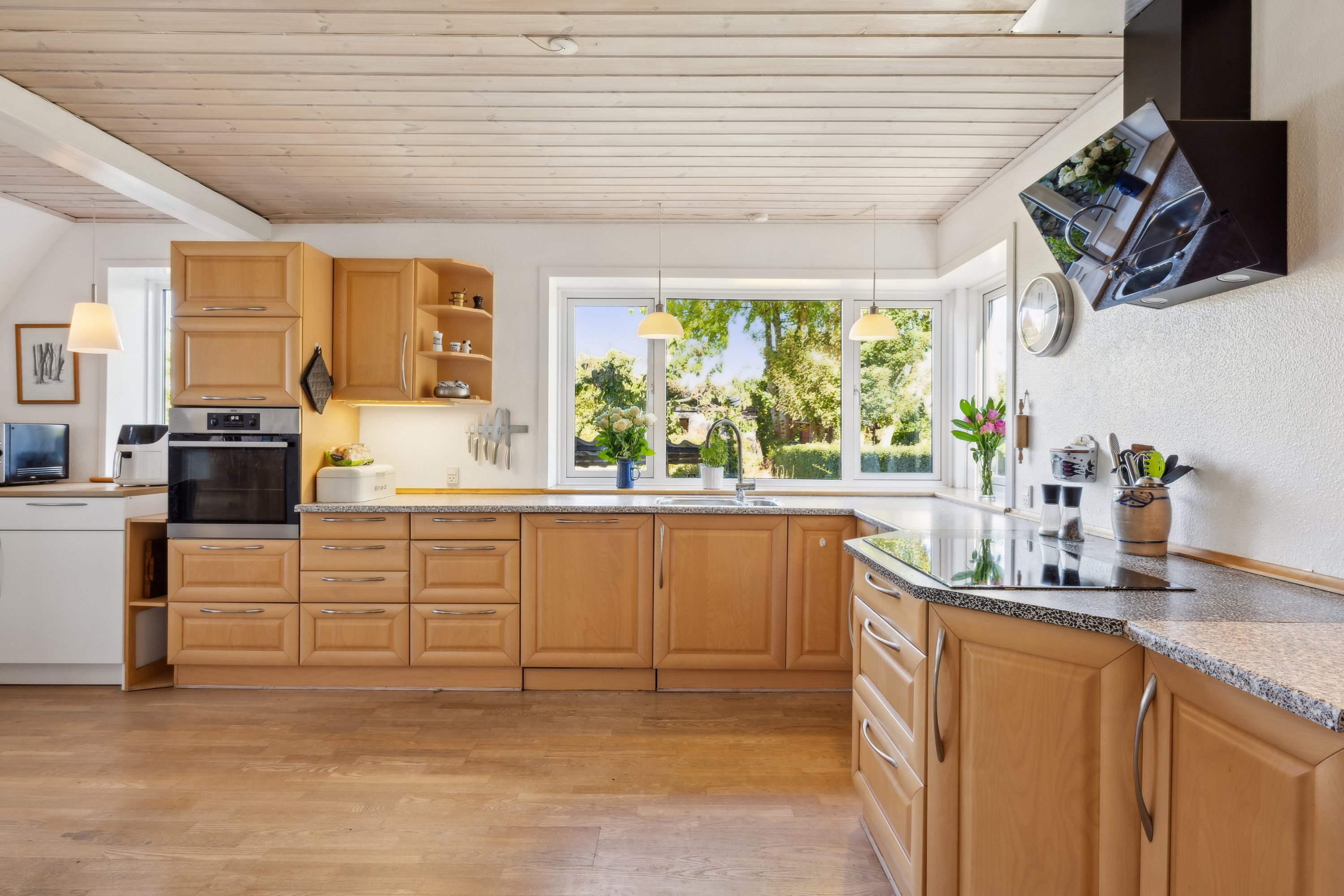 Fremhævet køkken billede i fuldskærmstilstand. Billede af Viborgvej 28, Hammershøj, 8830 Tjele