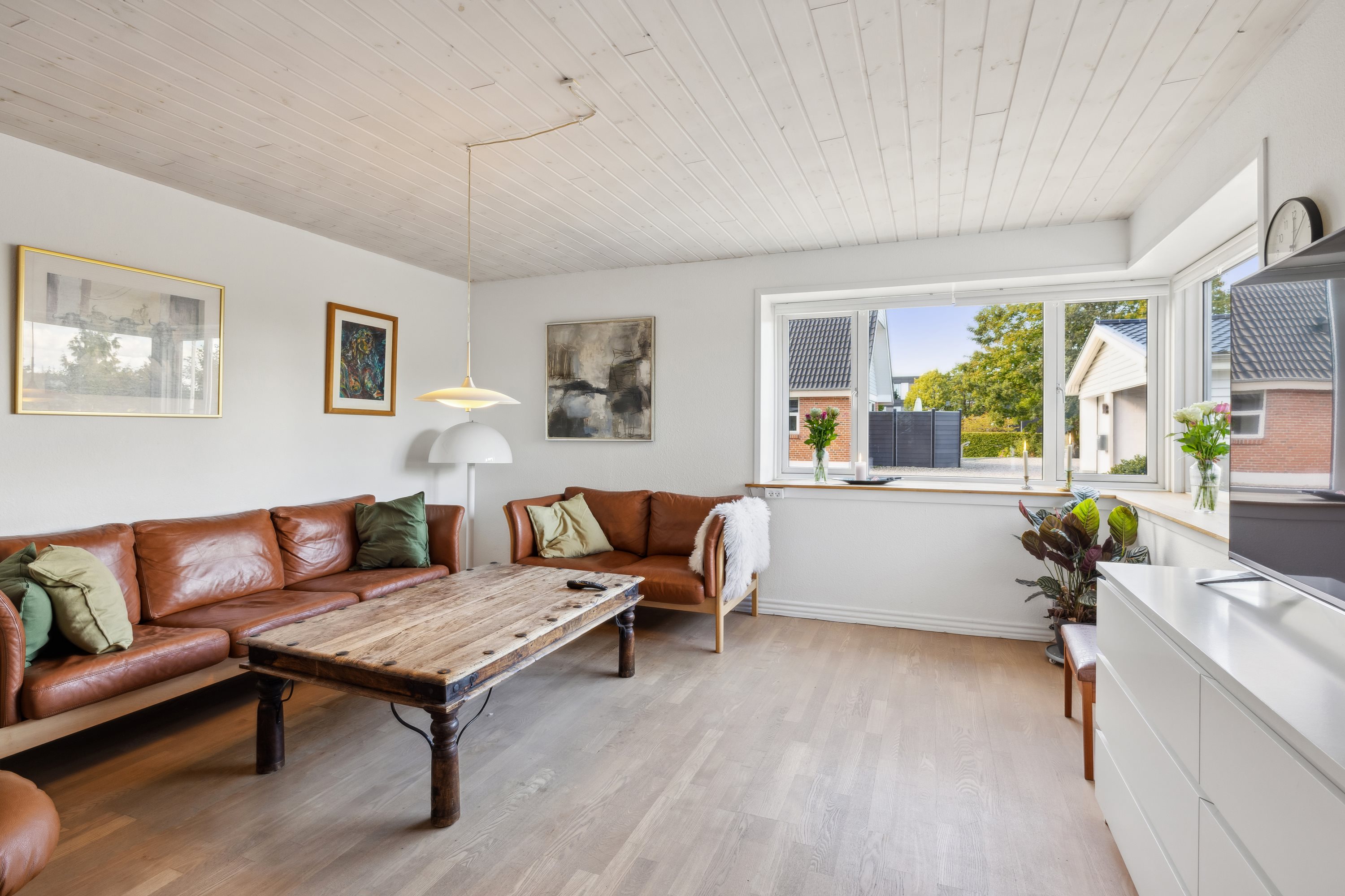 Fremhævet stue billede i fuldskærmstilstand. Billede af Viborgvej 28, Hammershøj, 8830 Tjele