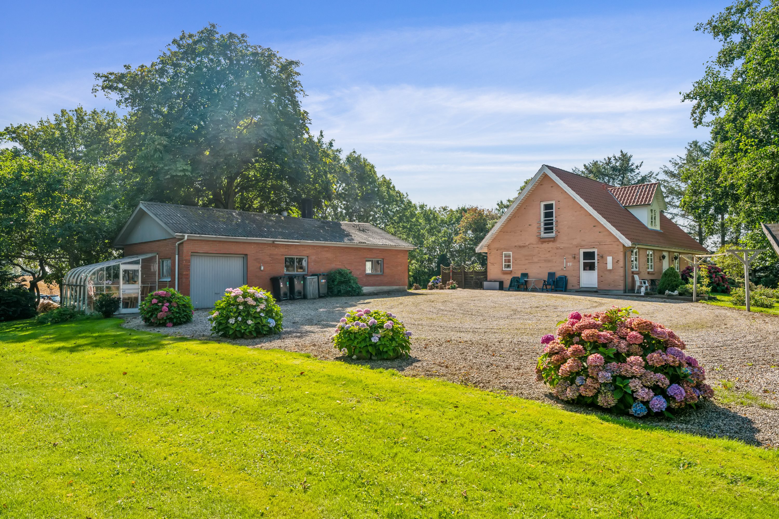 Fremhævet ejendom 1 billede i fuldskærmstilstand. Billede af Dengsøvej 20, V Velling, 8860 Ulstrup