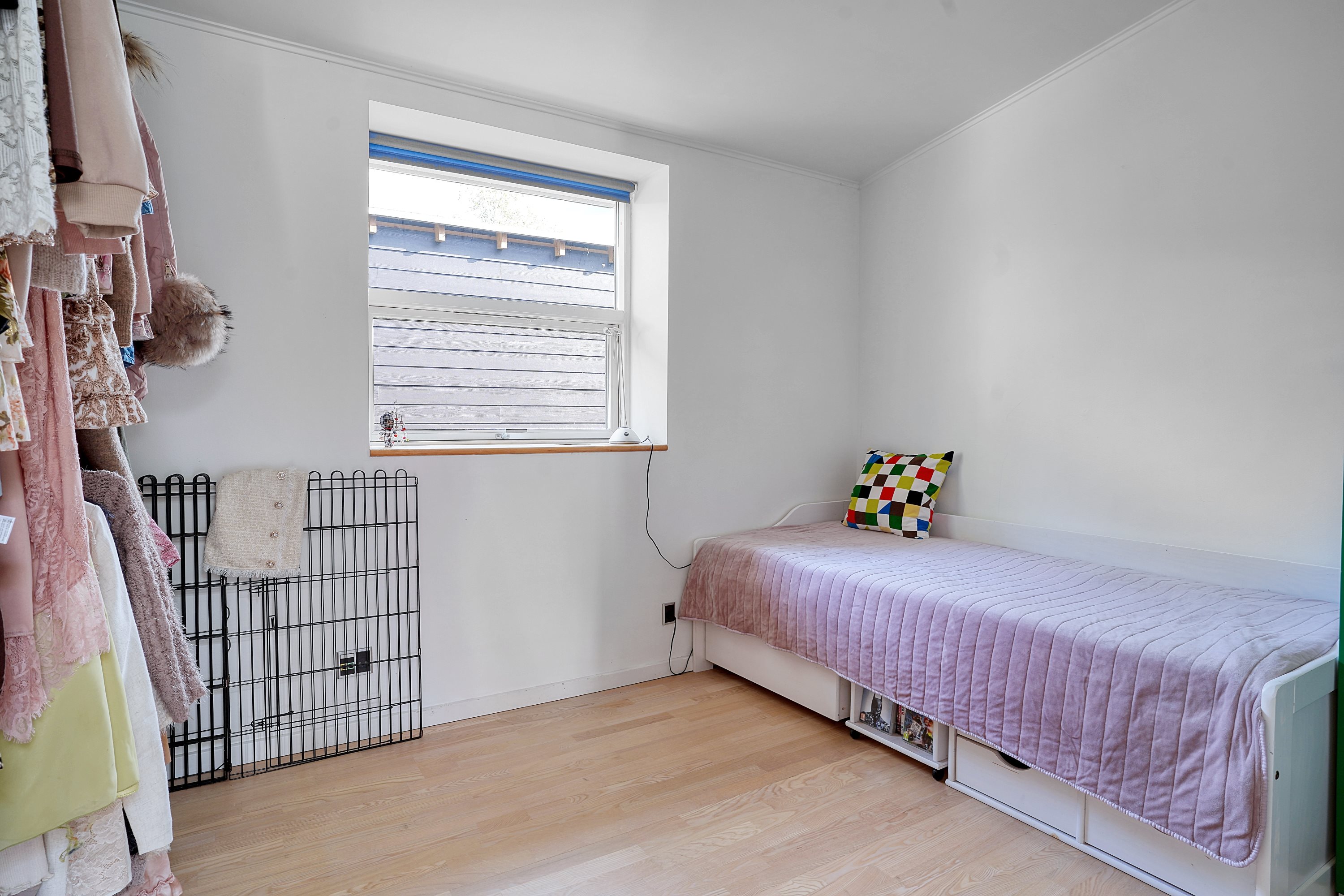 Fremhævet værelse billede i fuldskærmstilstand. Billede af Uggeløse Bygade 42A, 3540 Lynge