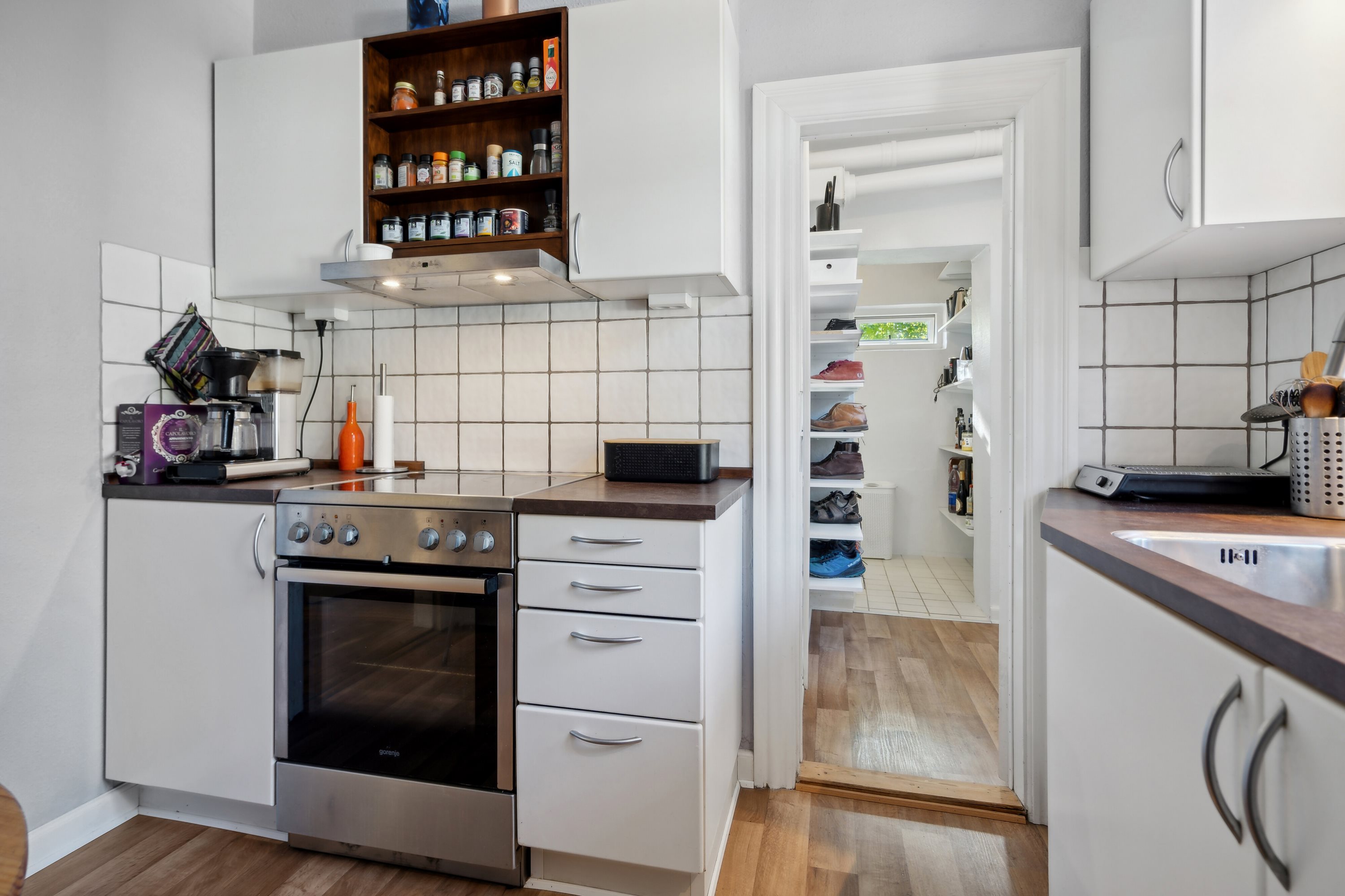 Fremhævet køkken billede i fuldskærmstilstand. Billede af Øksenbjergvej 20B, 5700 Svendborg