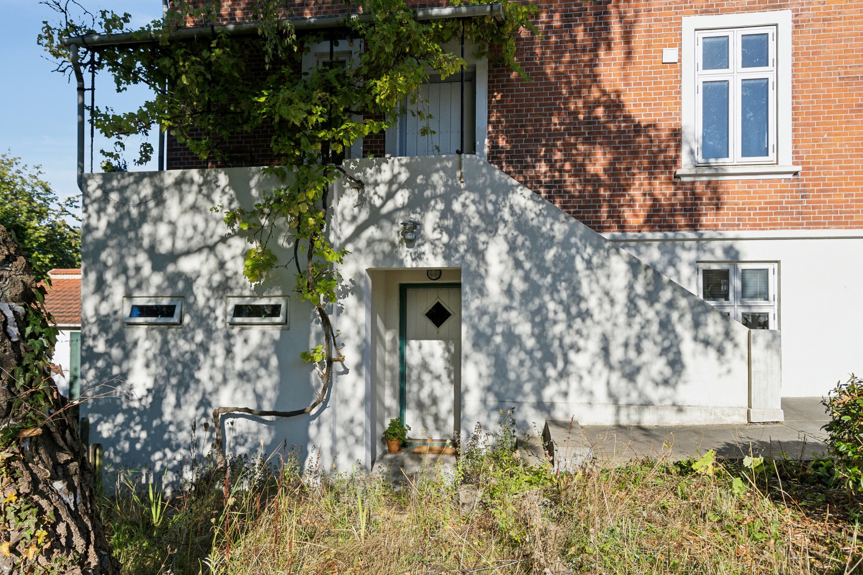 Fremhævet udendørs billede i fuldskærmstilstand. Billede af Øksenbjergvej 20B, 5700 Svendborg