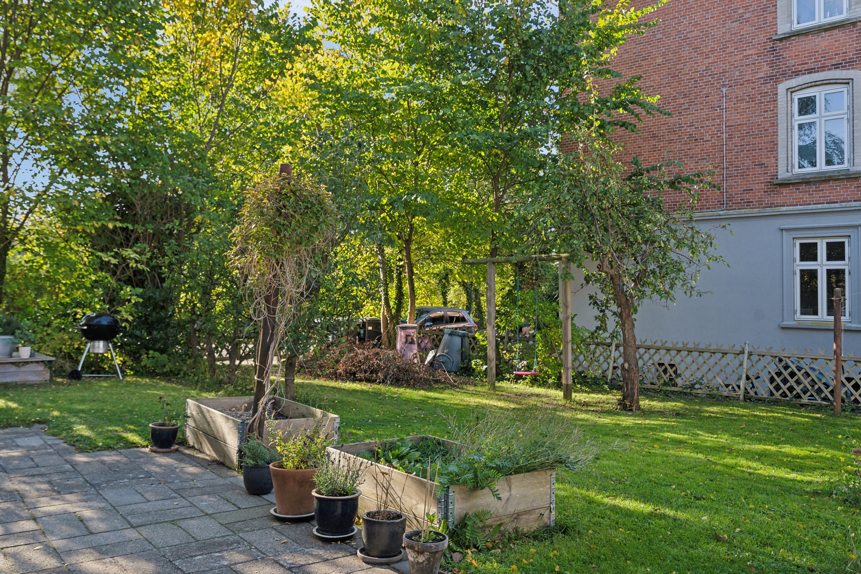 Fremhævet udendørs billede i fuldskærmstilstand. Billede af Øksenbjergvej 20B, 5700 Svendborg