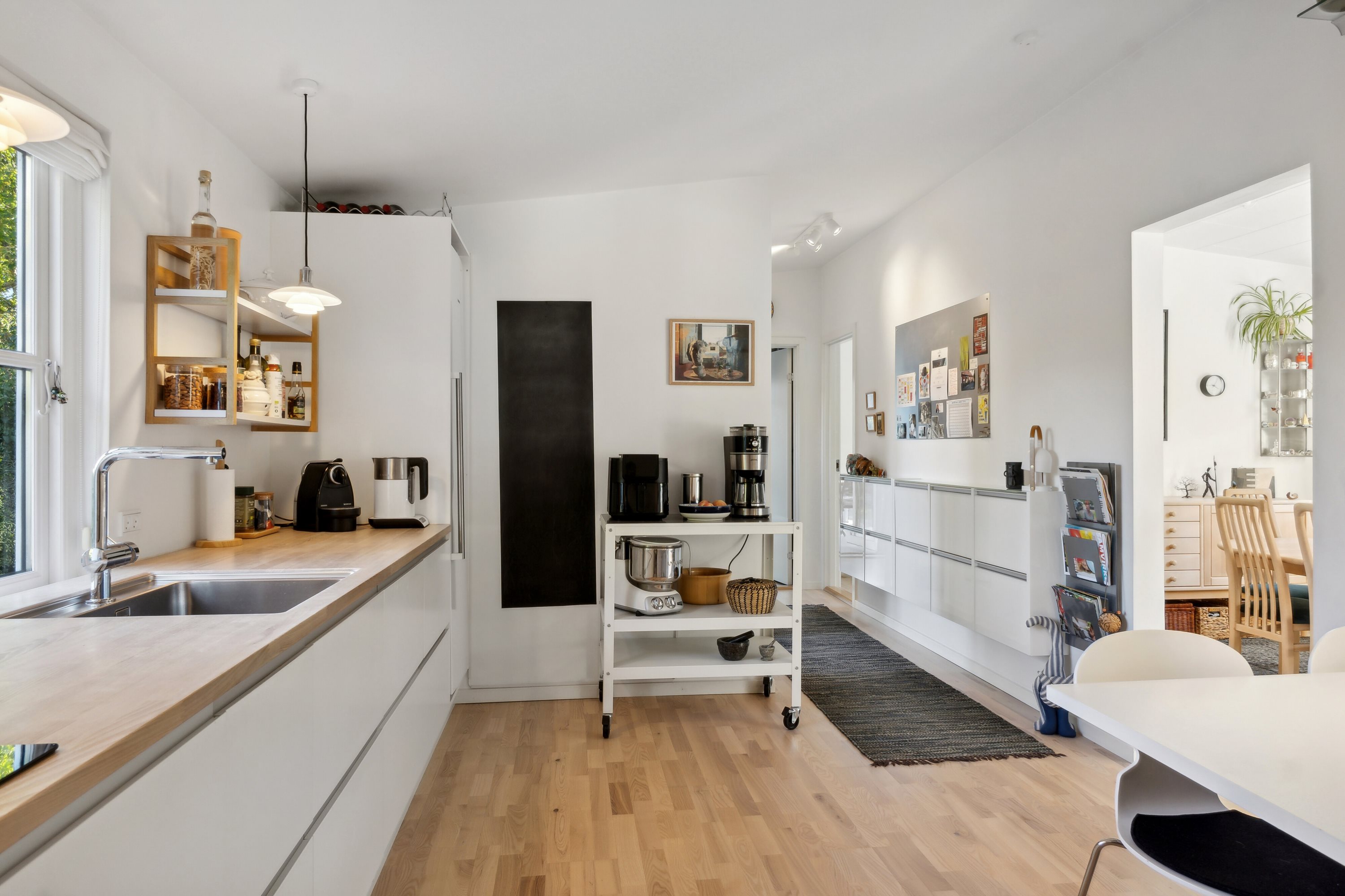 Fremhævet køkken billede i fuldskærmstilstand. Billede af Ravnholmvej 13C, 2800 Kongens Lyngby