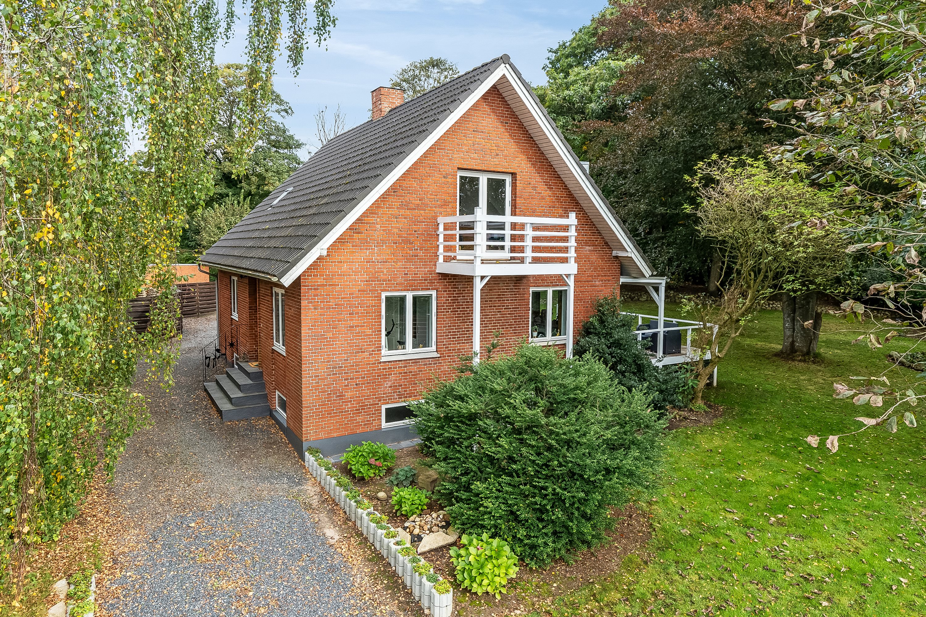 Fremhævet mastefoto billede i fuldskærmstilstand. Billede af Egtvedvej 71, Bølling, 6040 Egtved