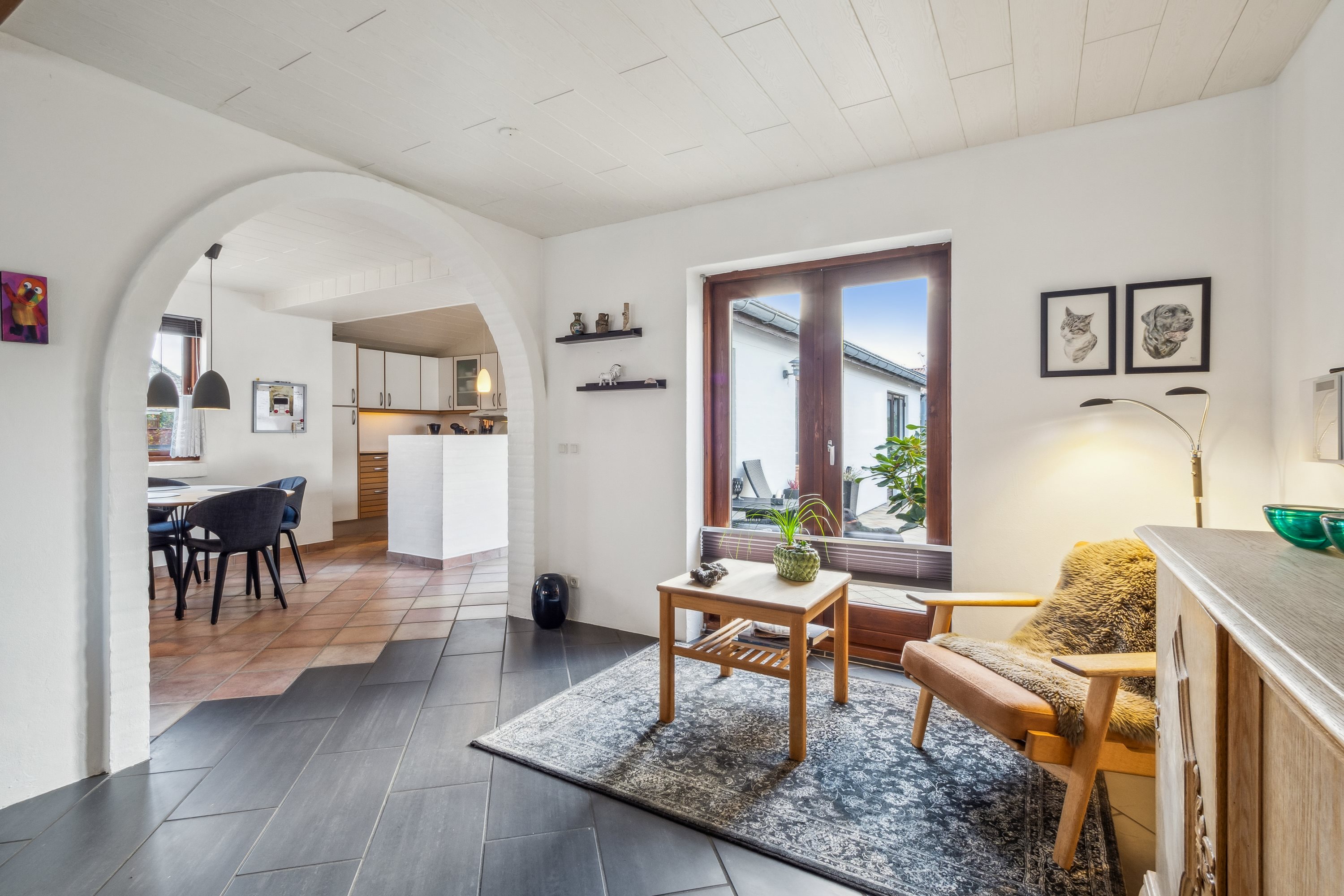 Fremhævet stue billede i fuldskærmstilstand. Billede af Bådsgårdsvej 25, 7730 Hanstholm