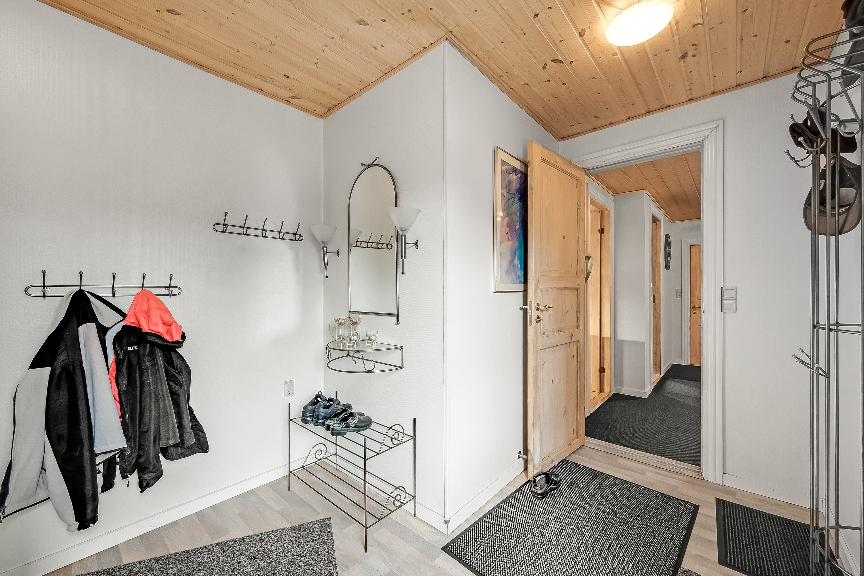 Fremhævet entré billede i fuldskærmstilstand. Billede af Stadionalle 2, Borris, 6900 Skjern