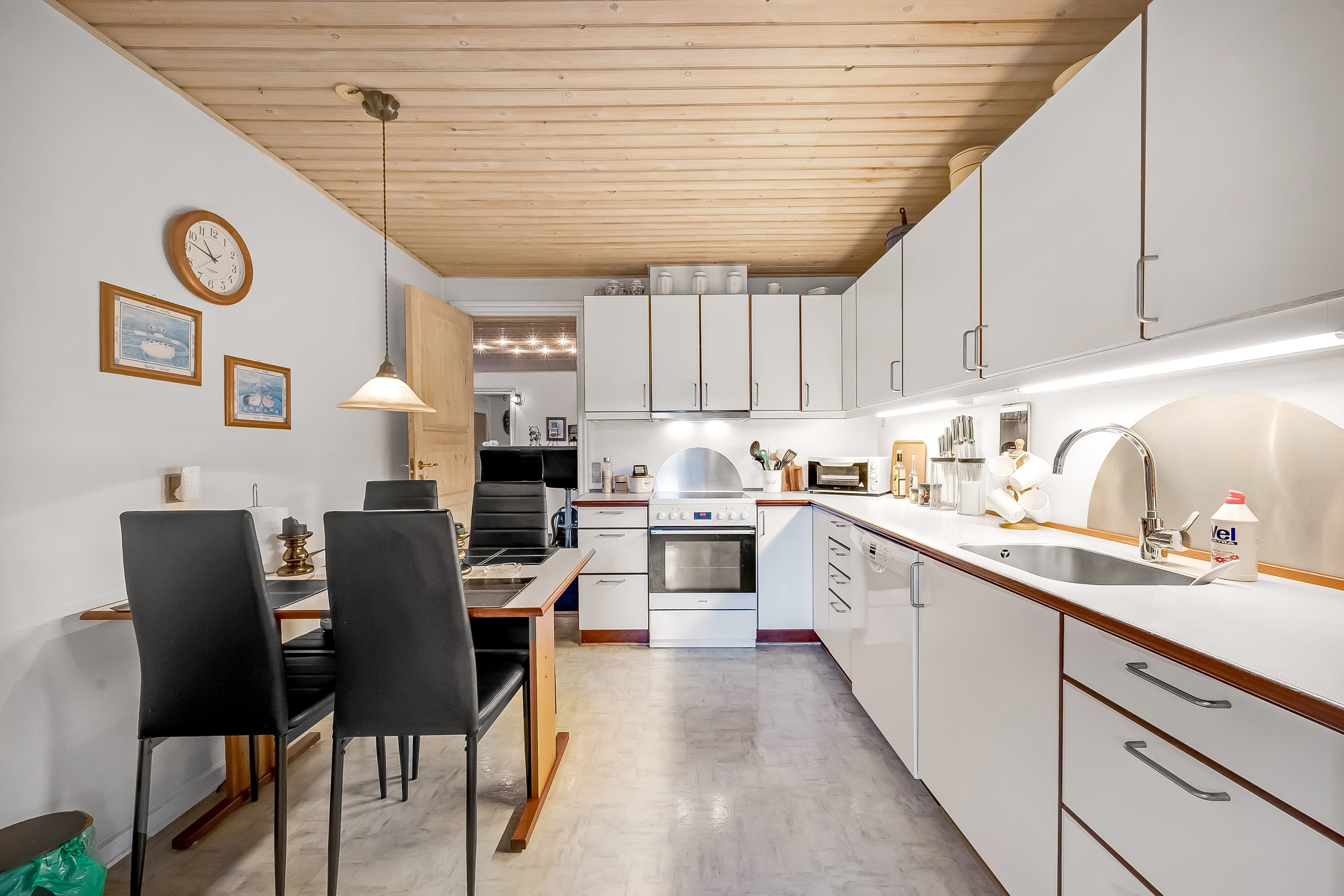 Fremhævet køkken billede i fuldskærmstilstand. Billede af Stadionalle 2, Borris, 6900 Skjern