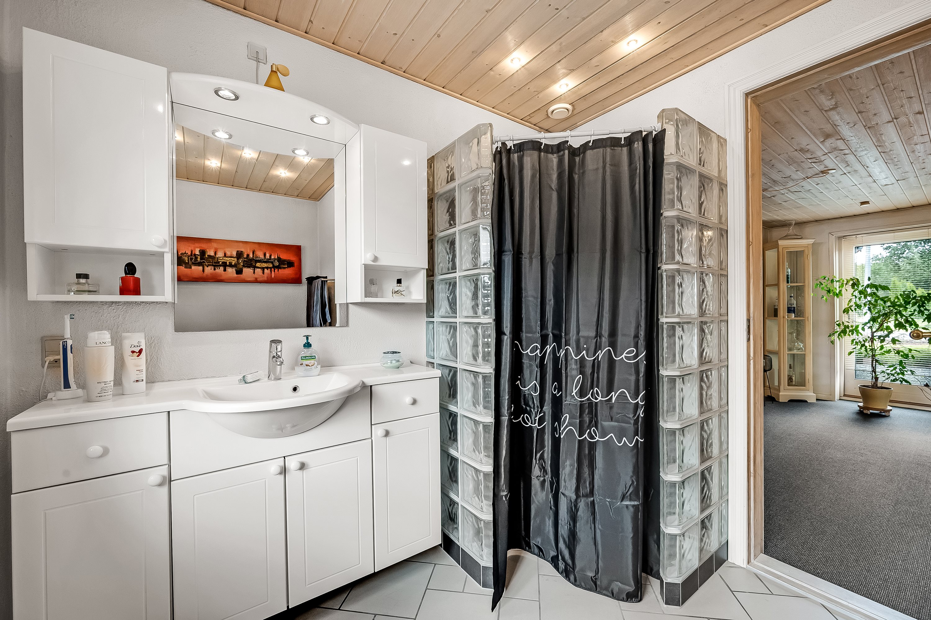 Fremhævet badeværelse billede i fuldskærmstilstand. Billede af Stadionalle 2, Borris, 6900 Skjern