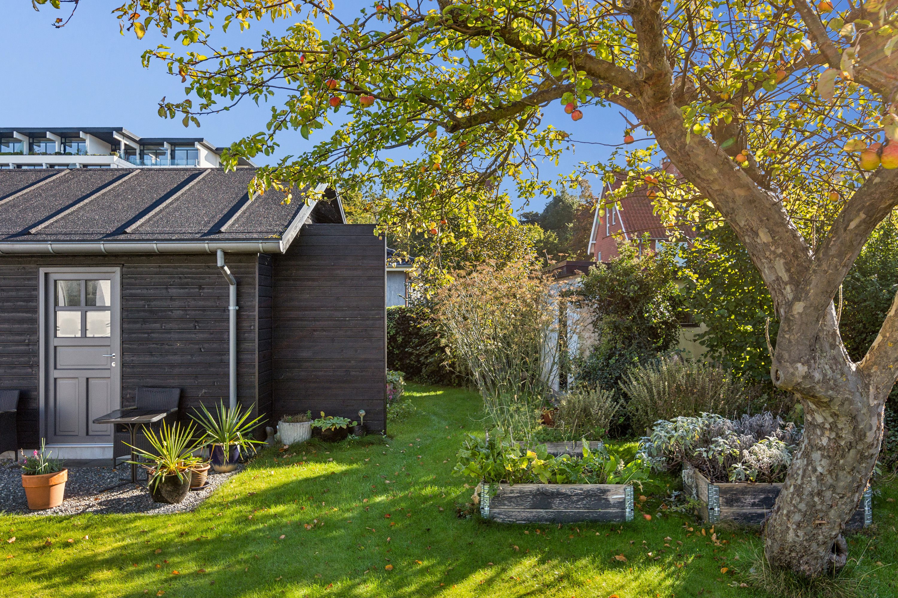 Fremhævet ejendom 1 billede i fuldskærmstilstand. Billede af Ndr. Strandvej 26, 8400 Ebeltoft