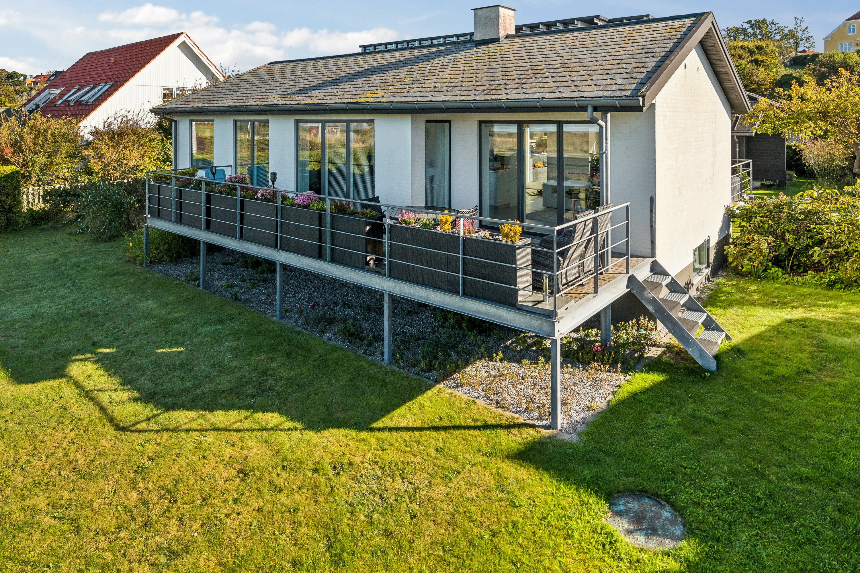 Miniaturebillede 2: ejendom 1. Billede af Ndr. Strandvej 26, 8400 Ebeltoft