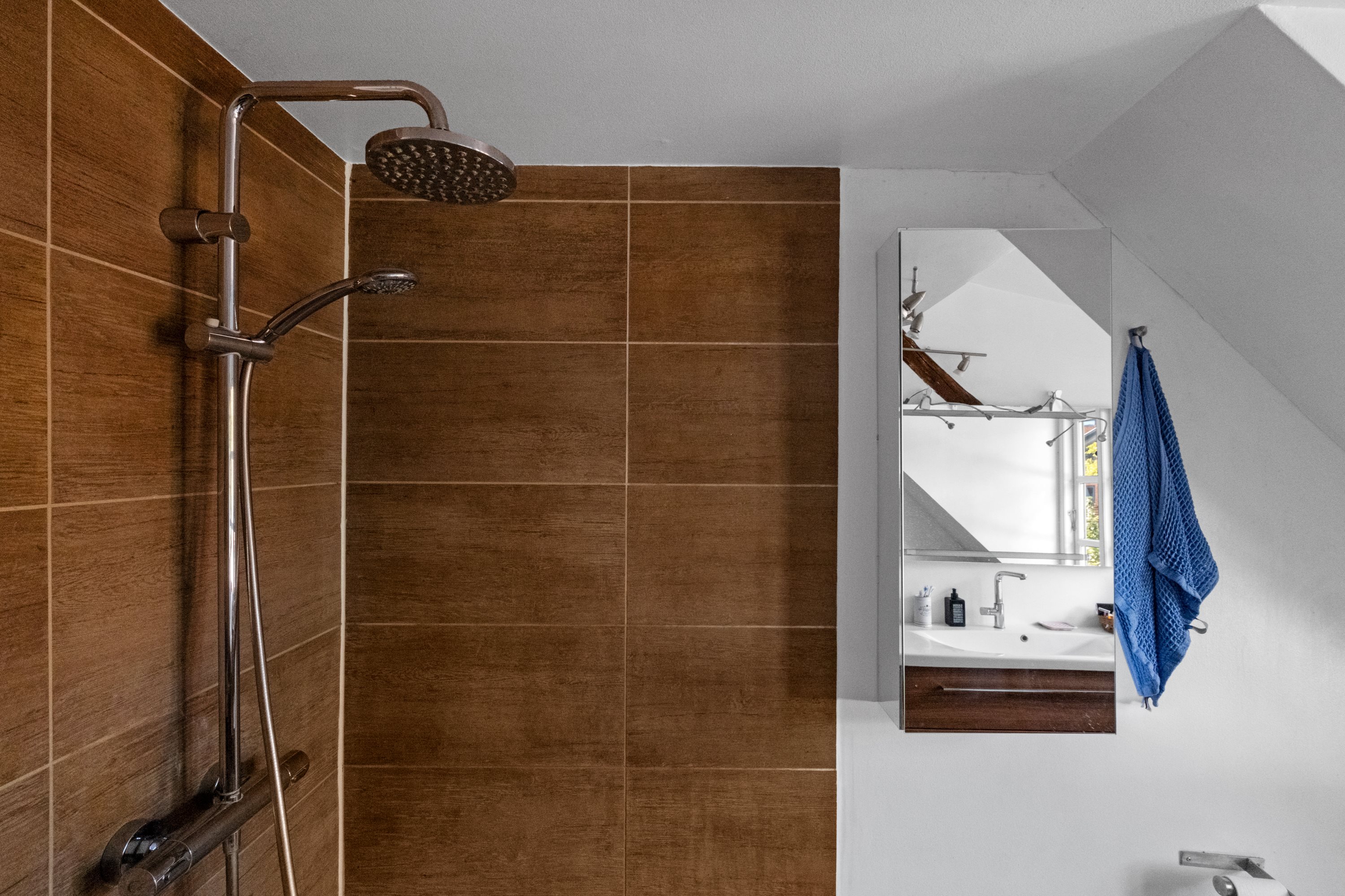 Fremhævet badeværelse billede i fuldskærmstilstand. Billede af Møllestien 46, 8000 Aarhus C