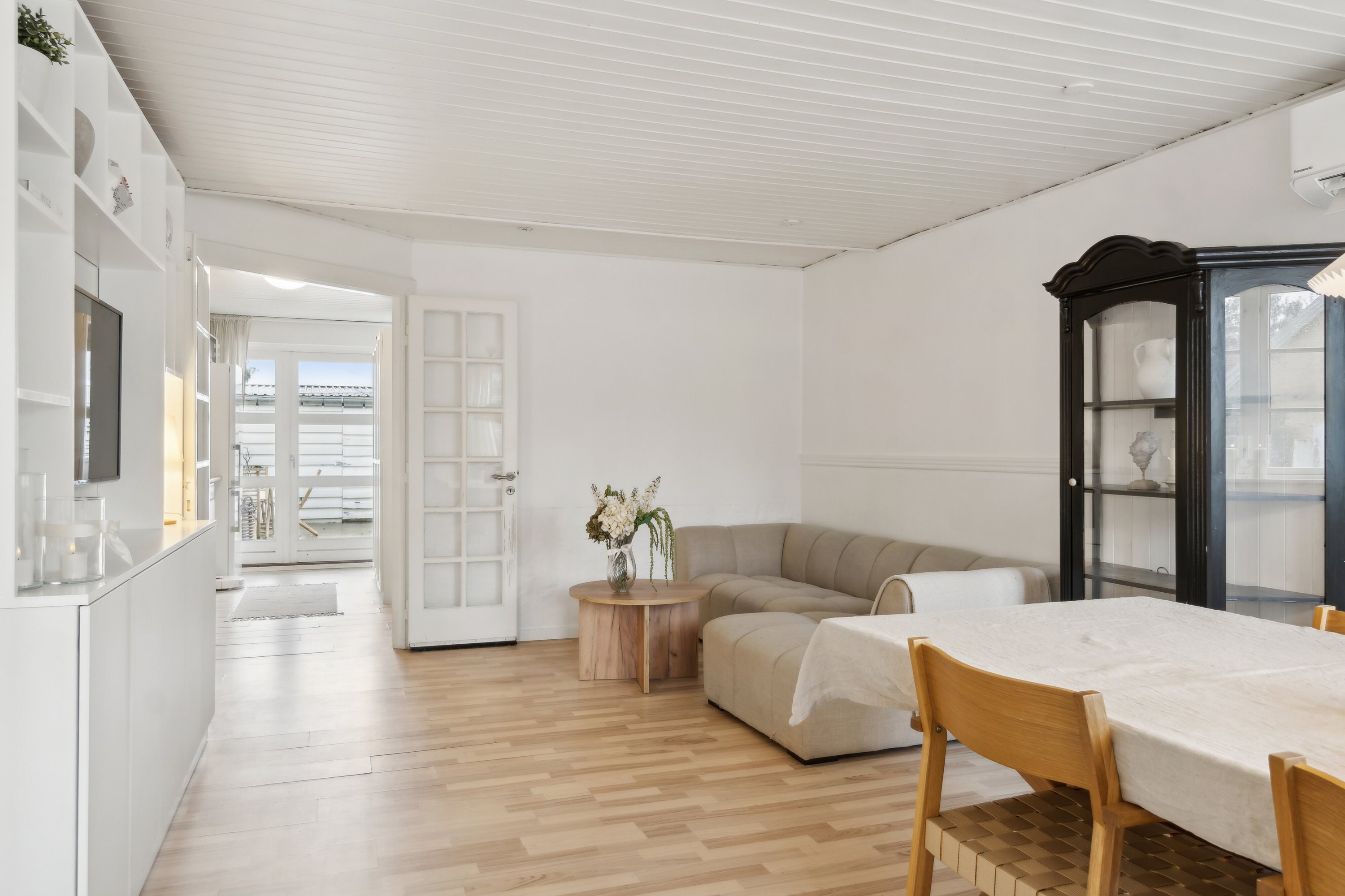 Fremhævet stue billede i fuldskærmstilstand. Billede af Kalundborgvej 100A, Allerup, 4300 Holbæk