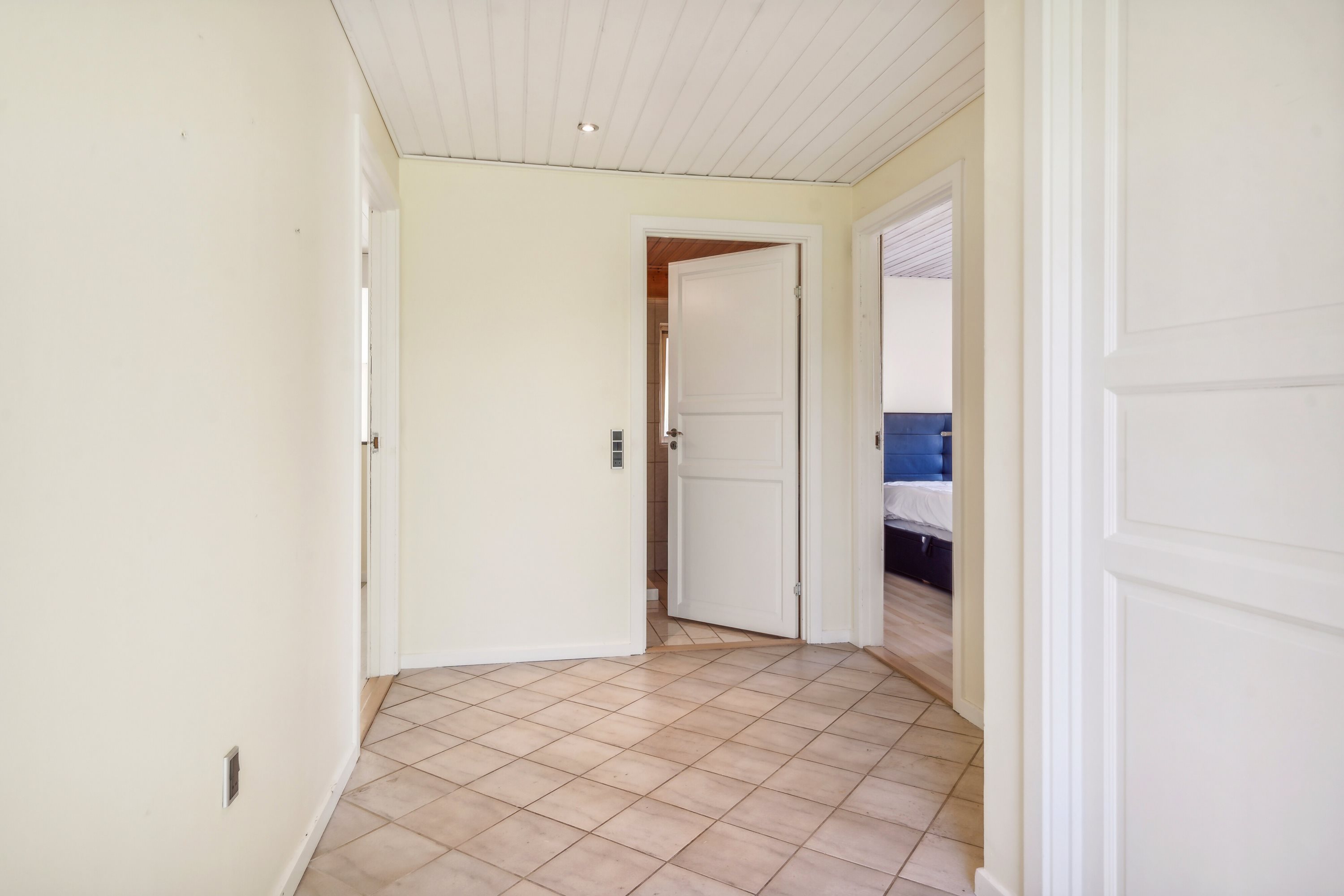 Fremhævet indendørs billede i fuldskærmstilstand. Billede af Rugårdsvej 523, Slukefter, 5210 Odense NV