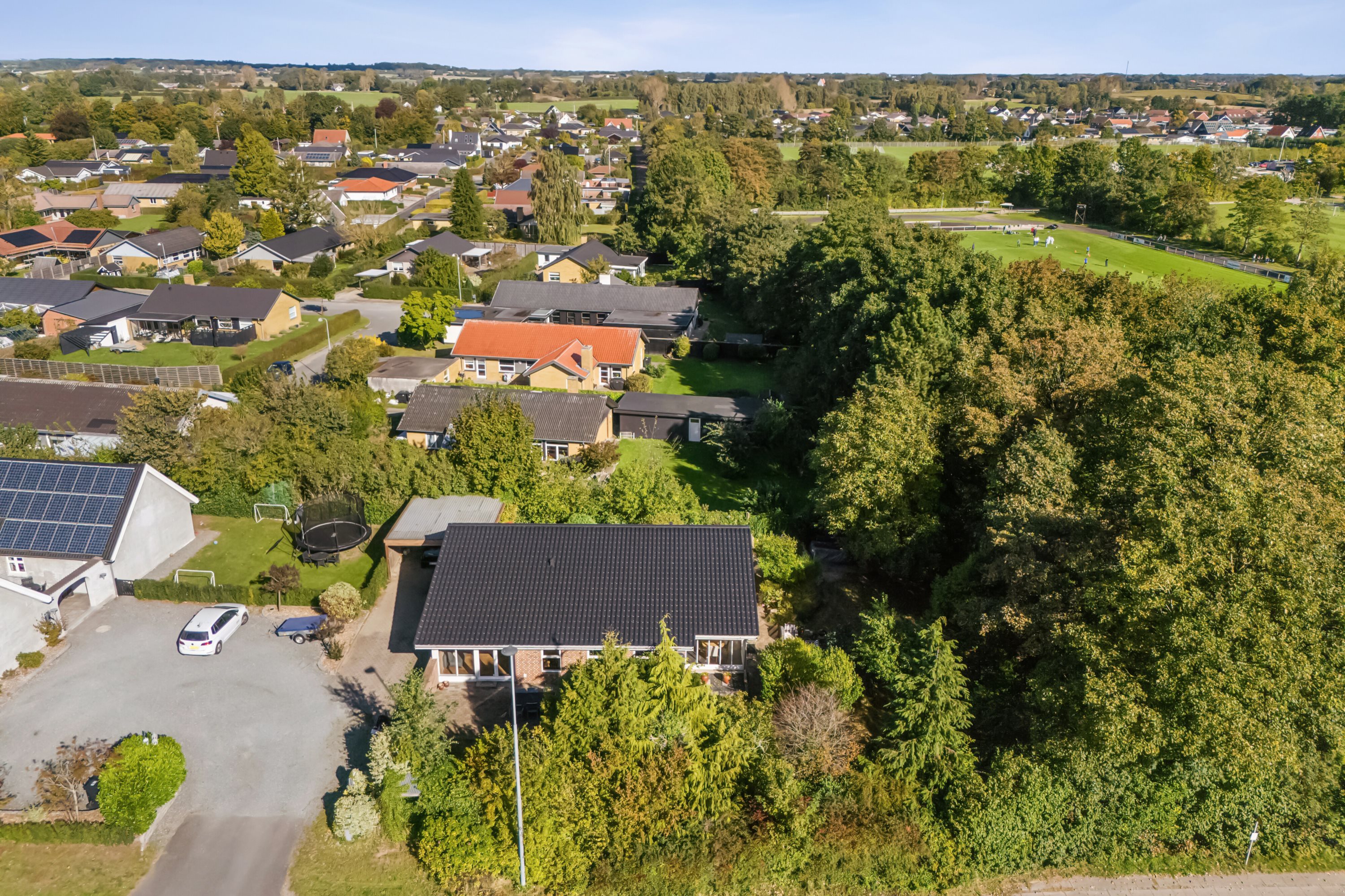 Fremhævet luftfoto billede i fuldskærmstilstand. Billede af Rugårdsvej 523, Slukefter, 5210 Odense NV