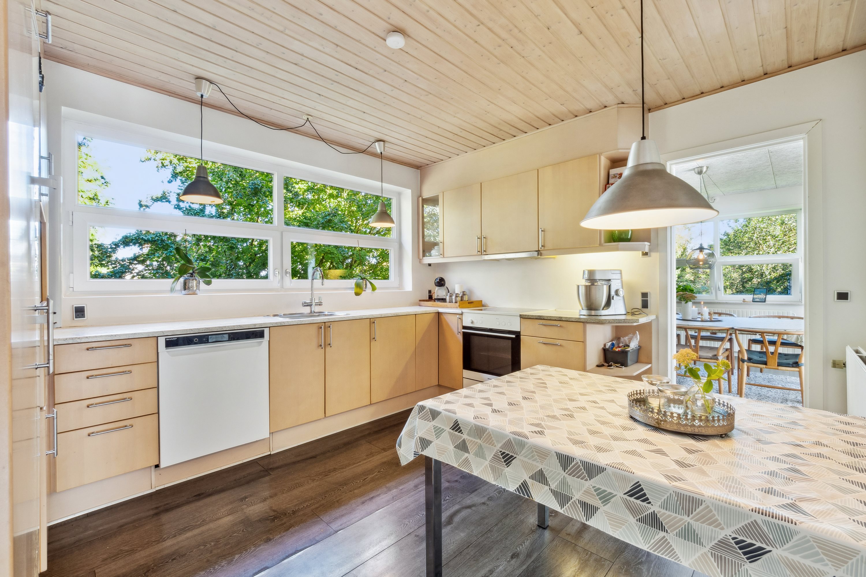 Fremhævet køkken billede i fuldskærmstilstand. Billede af Dalvænget 7, 7900 Nykøbing M