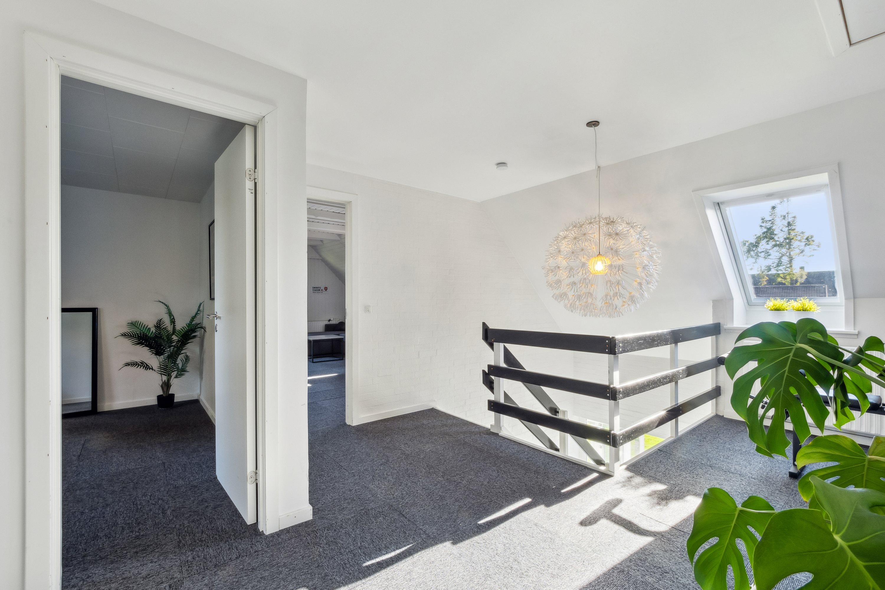 Fremhævet stue billede i fuldskærmstilstand. Billede af Dalvænget 7, 7900 Nykøbing M