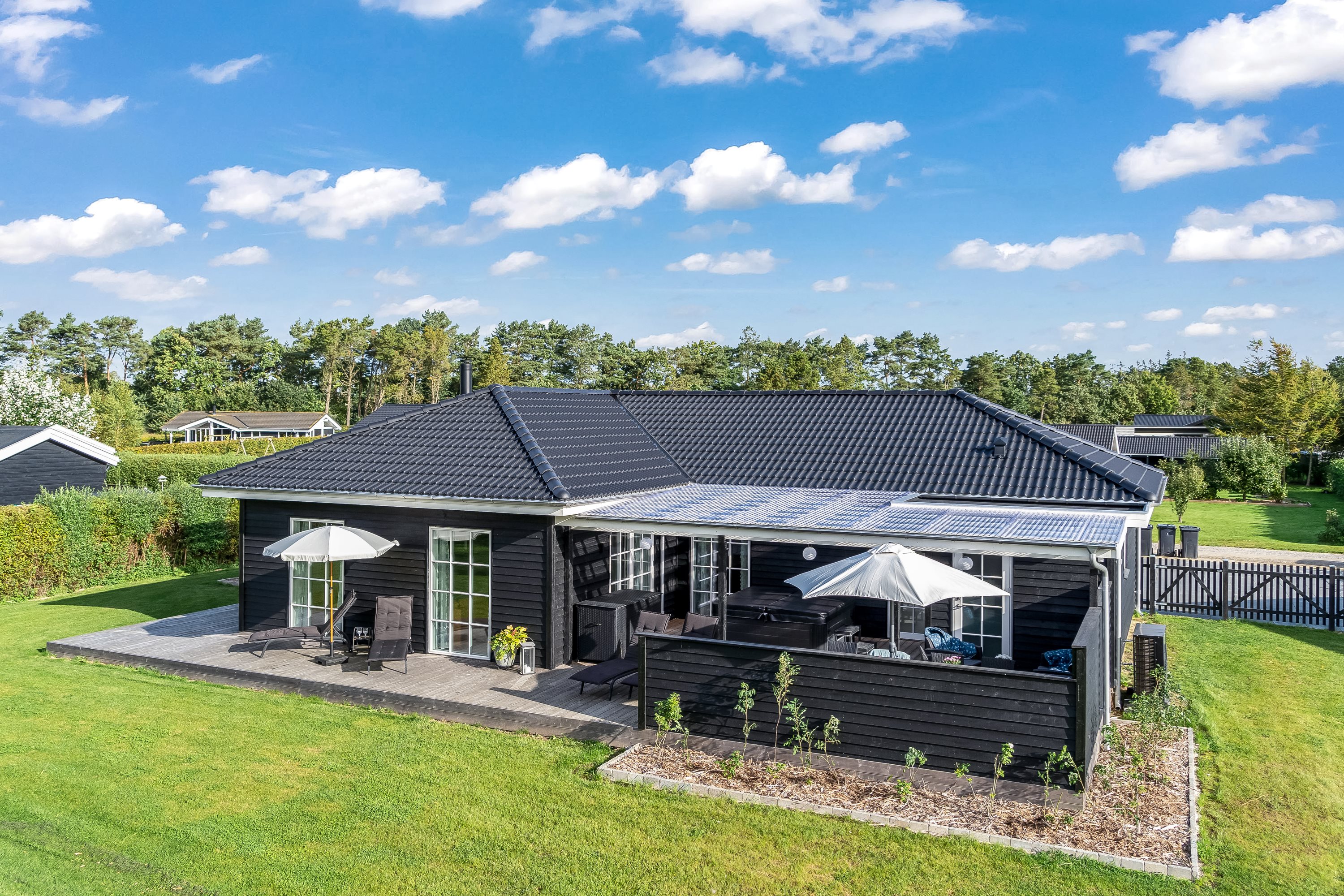 Fremhævet  billede i fuldskærmstilstand. Billede af Haslevgårde Eng 12, Als, 9560 Hadsund