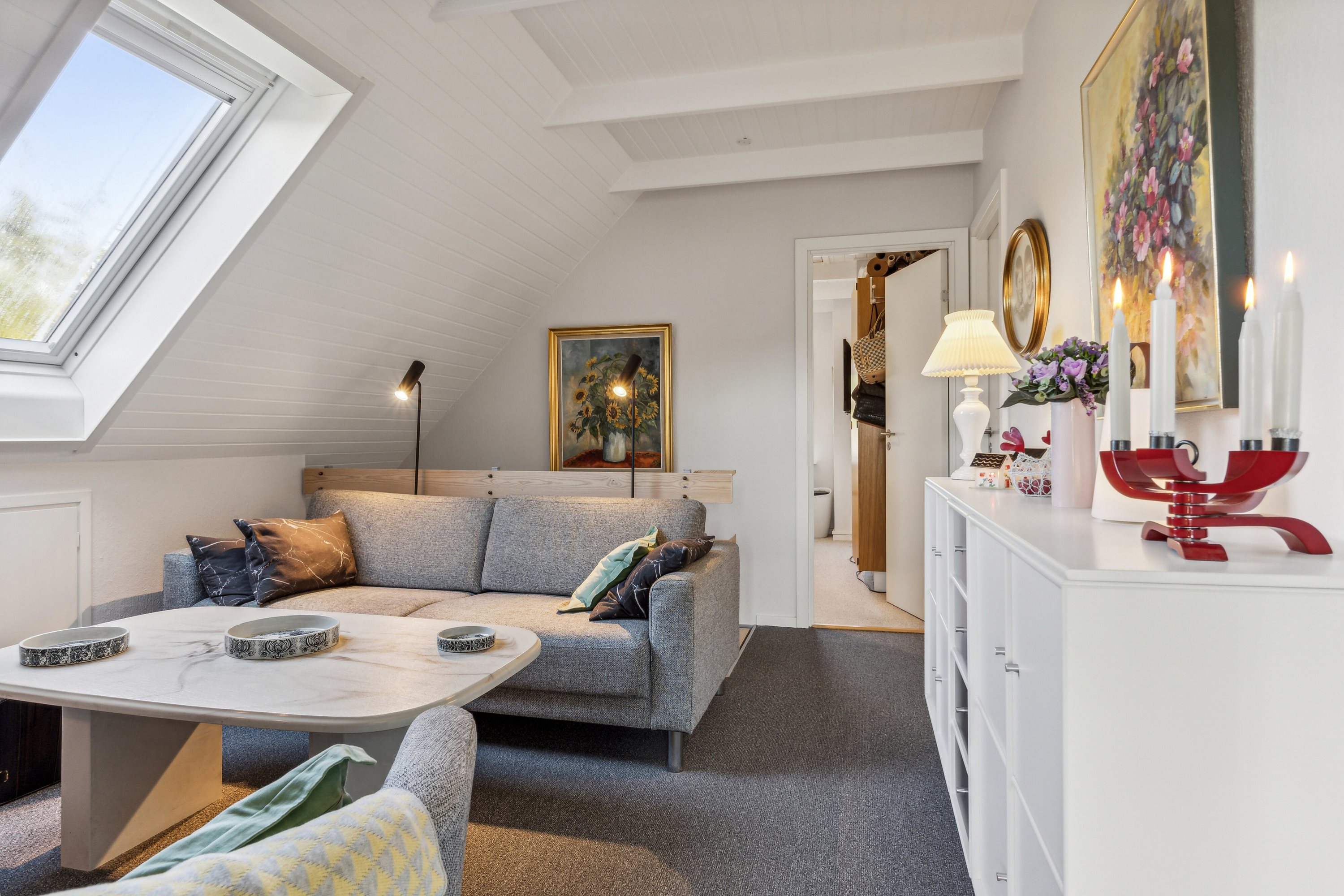 Fremhævet værelse billede i fuldskærmstilstand. Billede af Tornsangervej 38, 9800 Hjørring