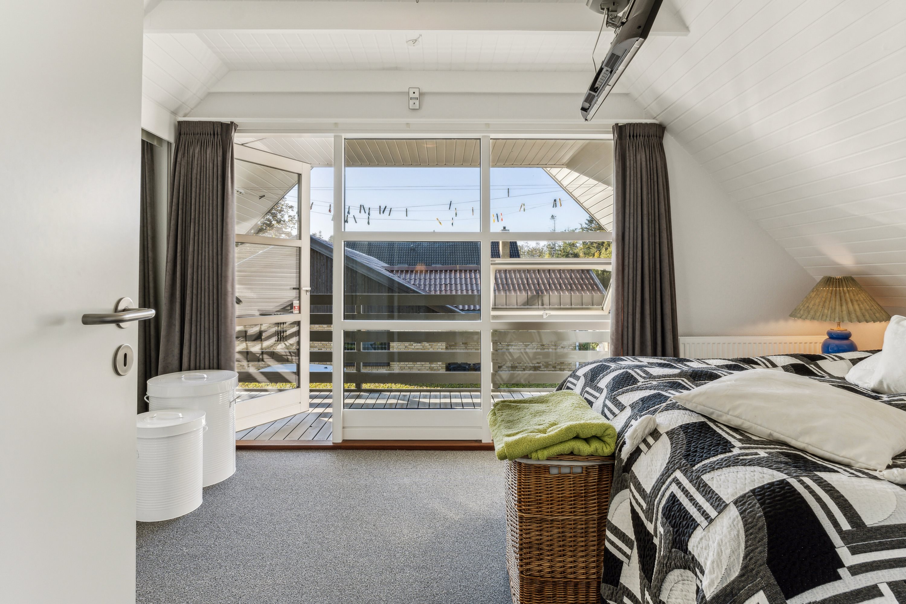 Fremhævet soveværelse billede i fuldskærmstilstand. Billede af Tornsangervej 38, 9800 Hjørring