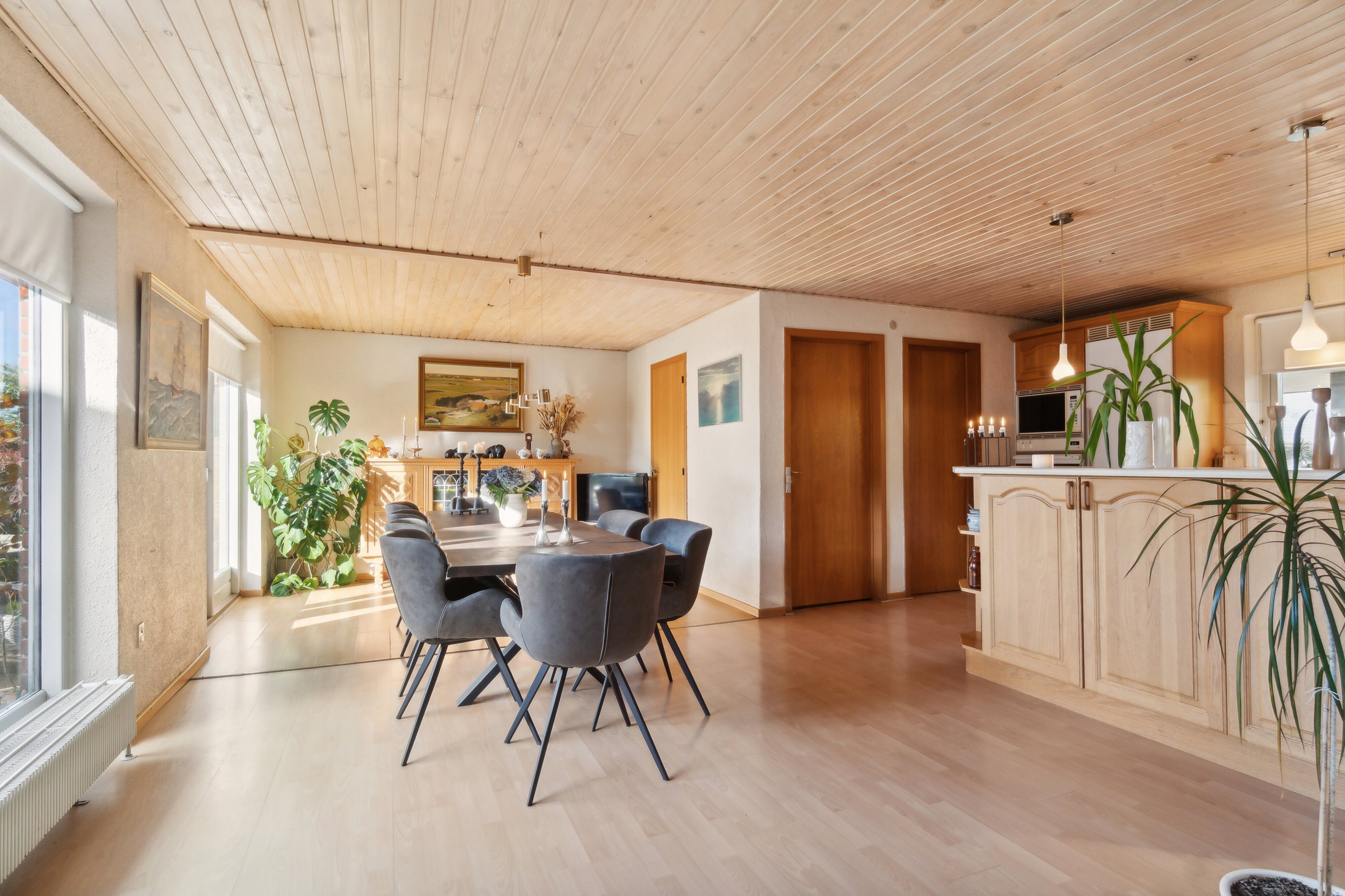 Fremhævet spisestue billede i fuldskærmstilstand. Billede af Bjørn Nørgårds Vej 17, 7430 Ikast