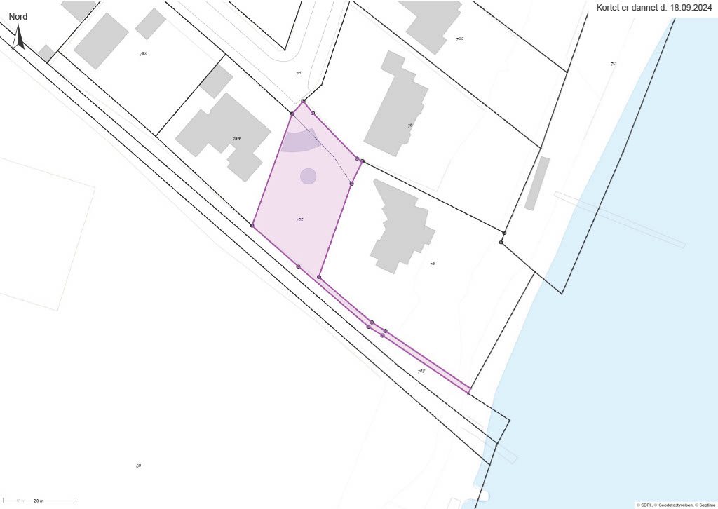 Fremhævet kort billede i fuldskærmstilstand. Billede af Strand Alle 11, 3050 Humlebæk