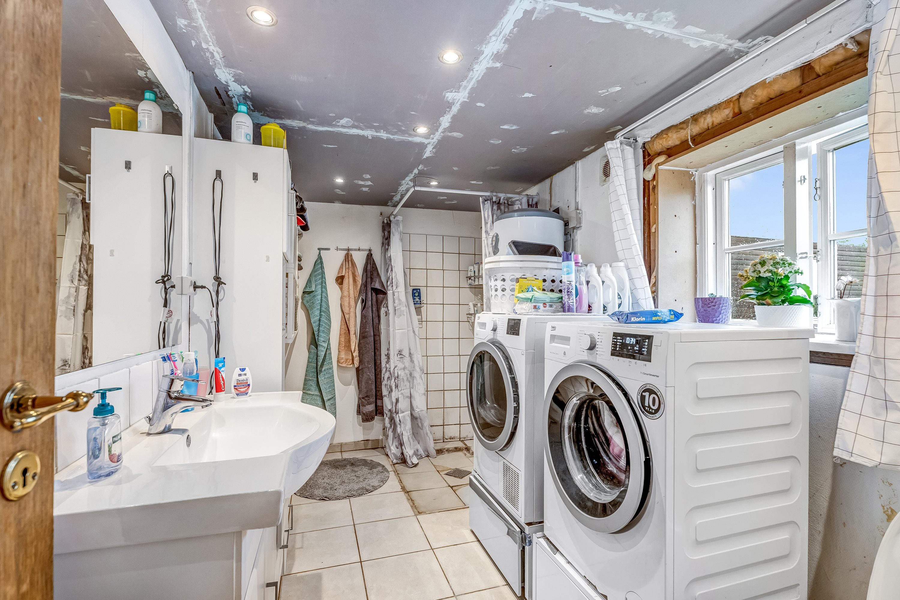 Fremhævet badeværelse billede i fuldskærmstilstand. Billede af Kirkevejen 198, Hillested, 4930 Maribo