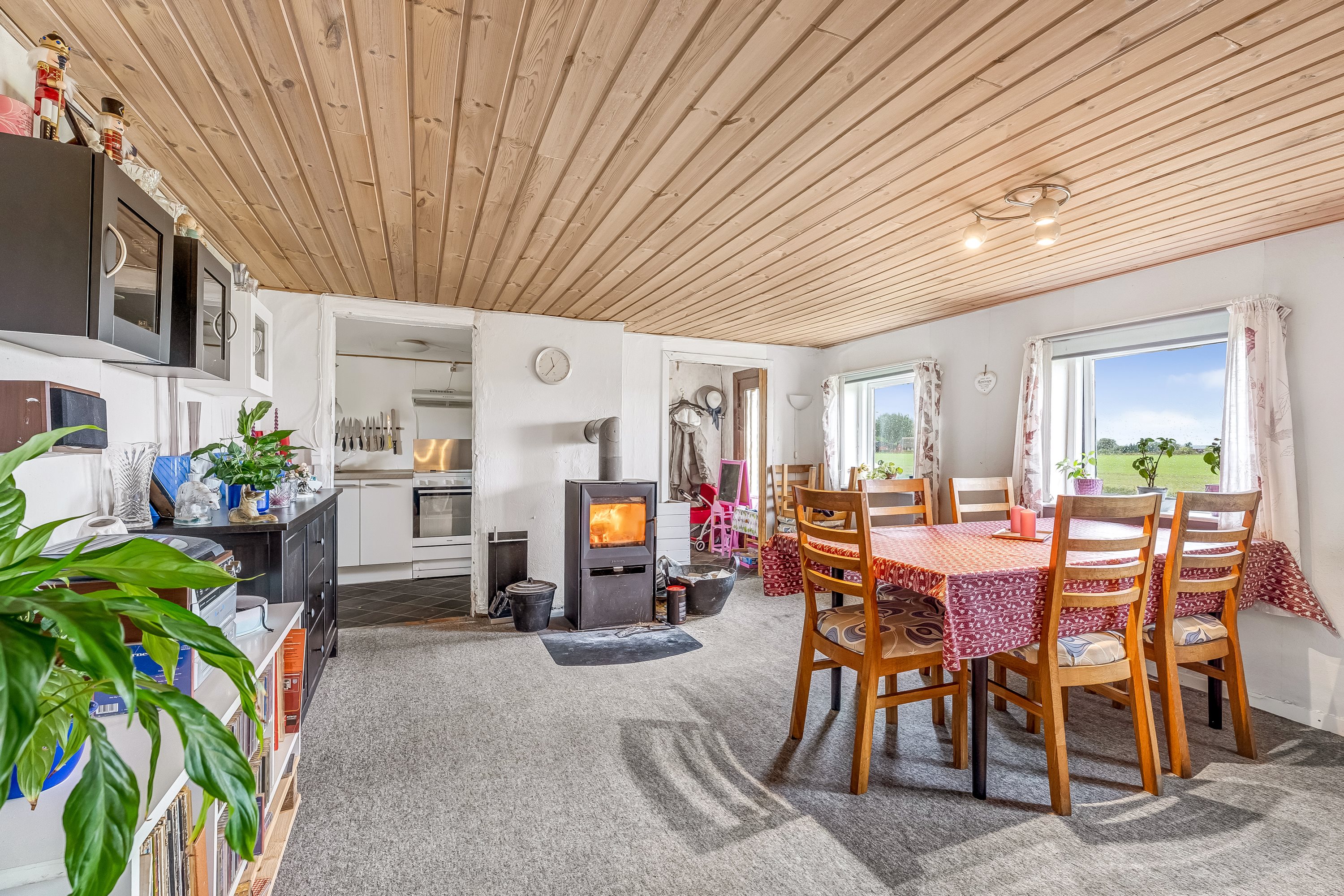 Miniaturebillede 1: stue. Billede af Kirkevejen 198, Hillested, 4930 Maribo