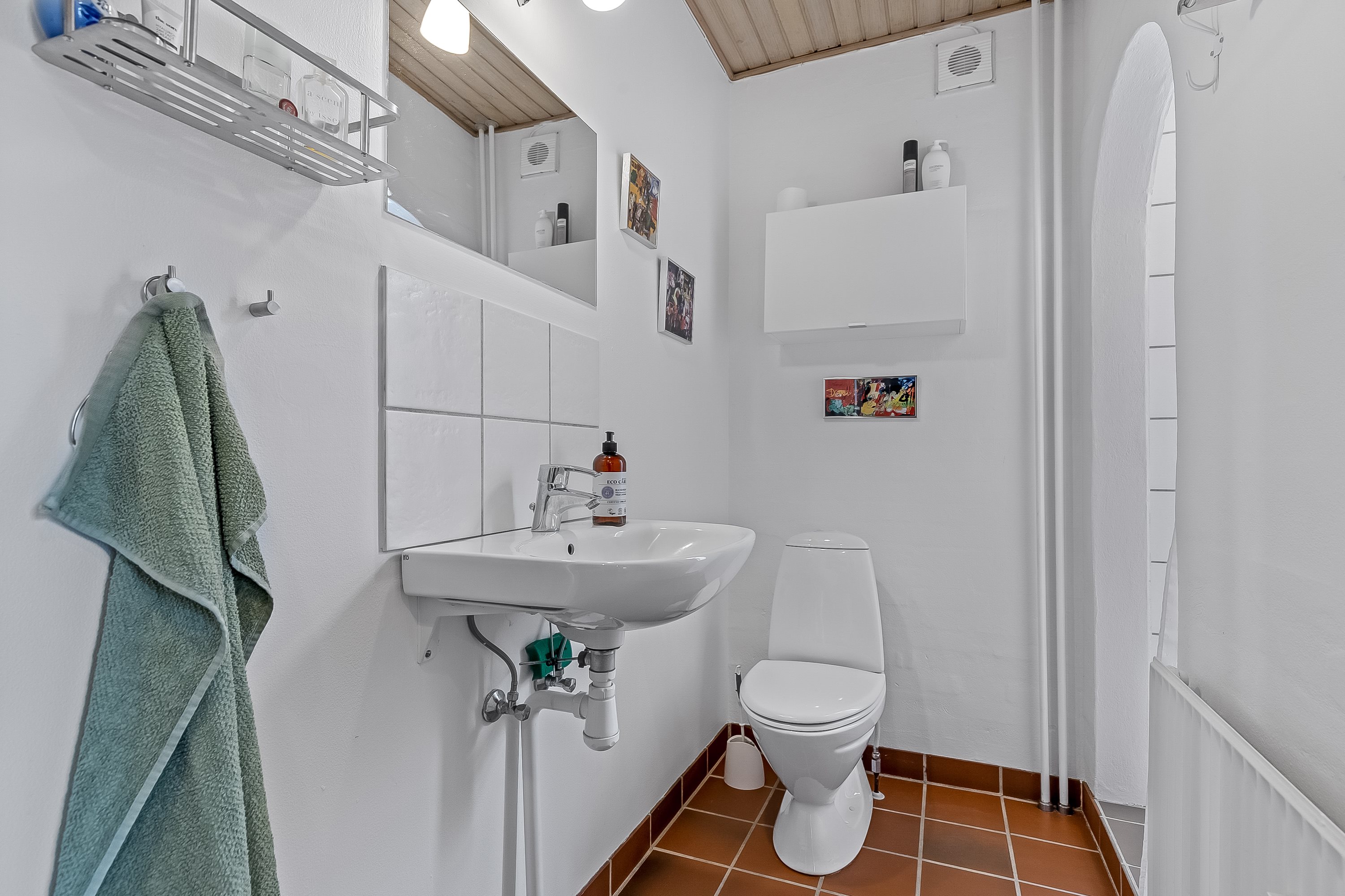 Fremhævet badeværelse billede i fuldskærmstilstand. Billede af Tønnesgade 34, Centrum, 7100 Vejle