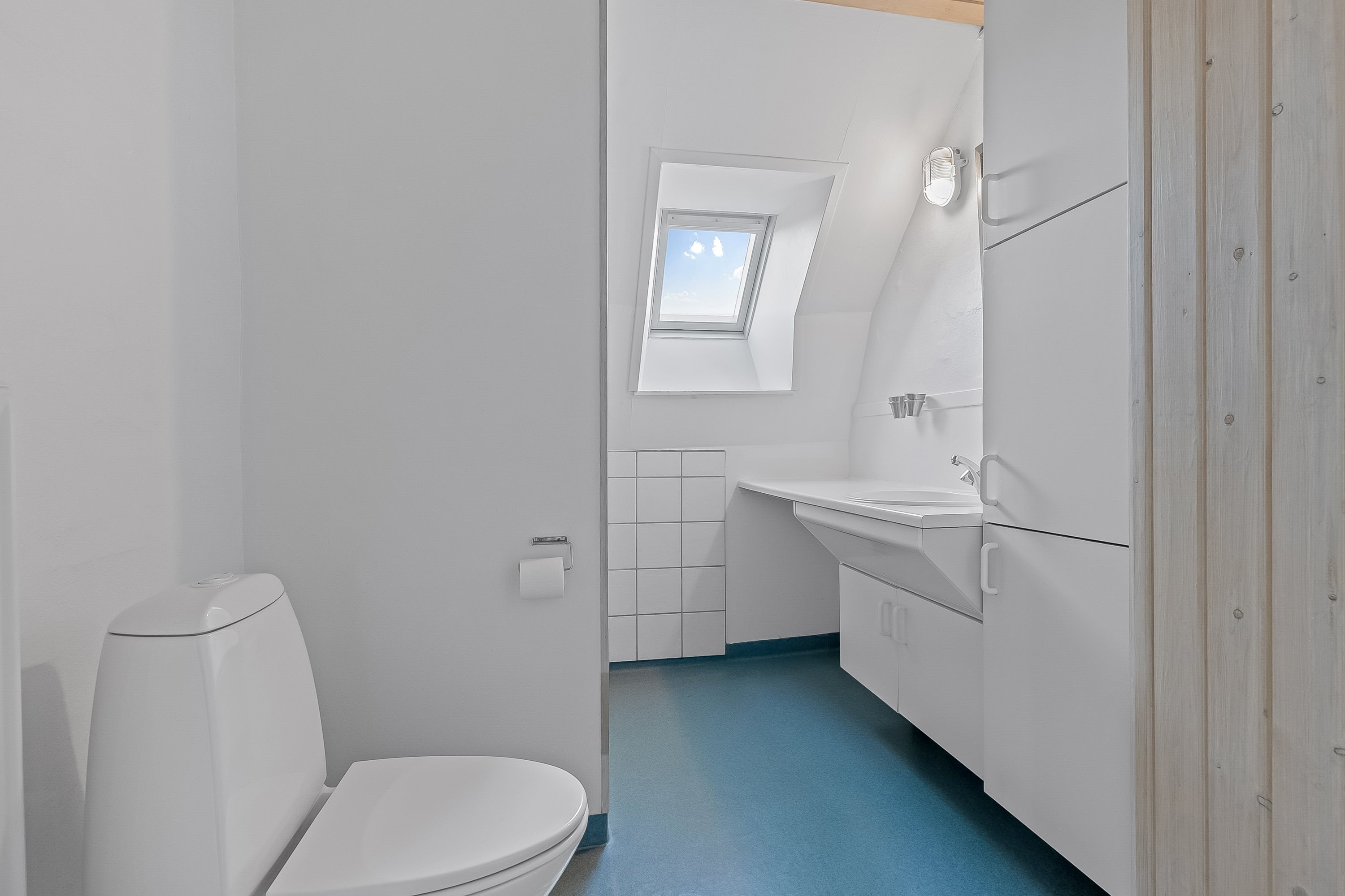 Fremhævet badeværelse (1. sal) billede i fuldskærmstilstand. Billede af Tønnesgade 34, Centrum, 7100 Vejle