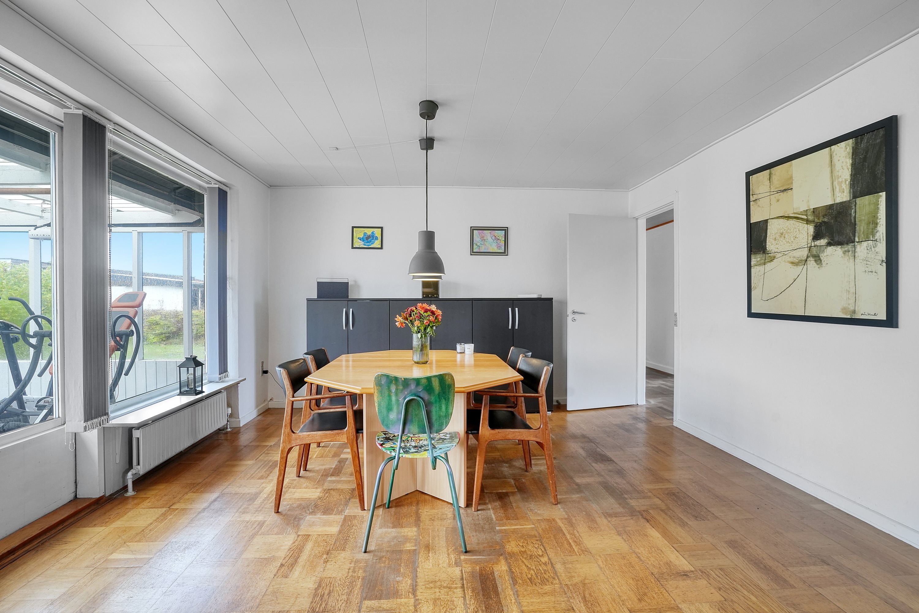 Fremhævet spisestue billede i fuldskærmstilstand. Billede af Hyldevej 5, Solrød, 2680 Solrød Strand