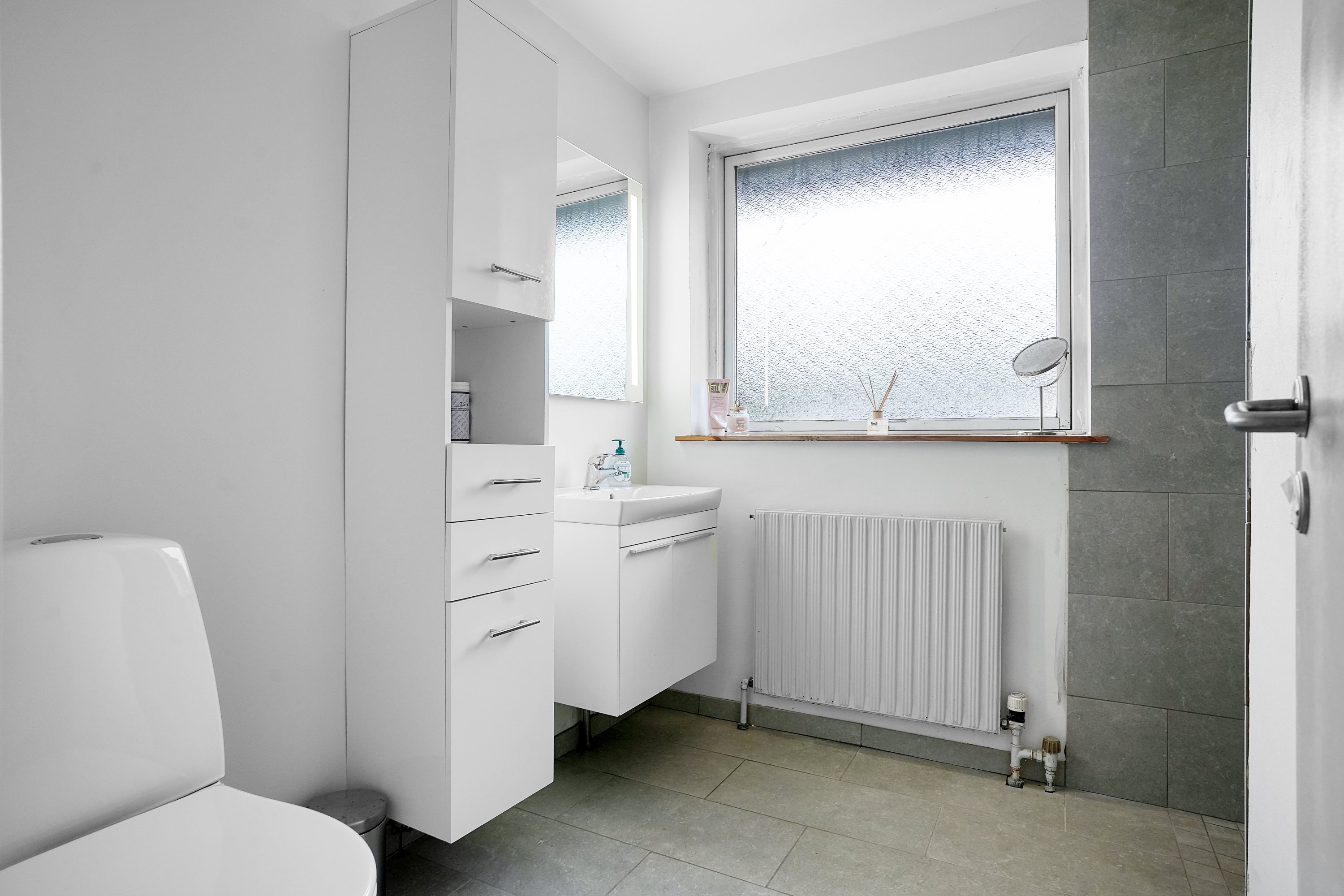 Fremhævet badeværelse billede i fuldskærmstilstand. Billede af Hyldevej 5, Solrød, 2680 Solrød Strand