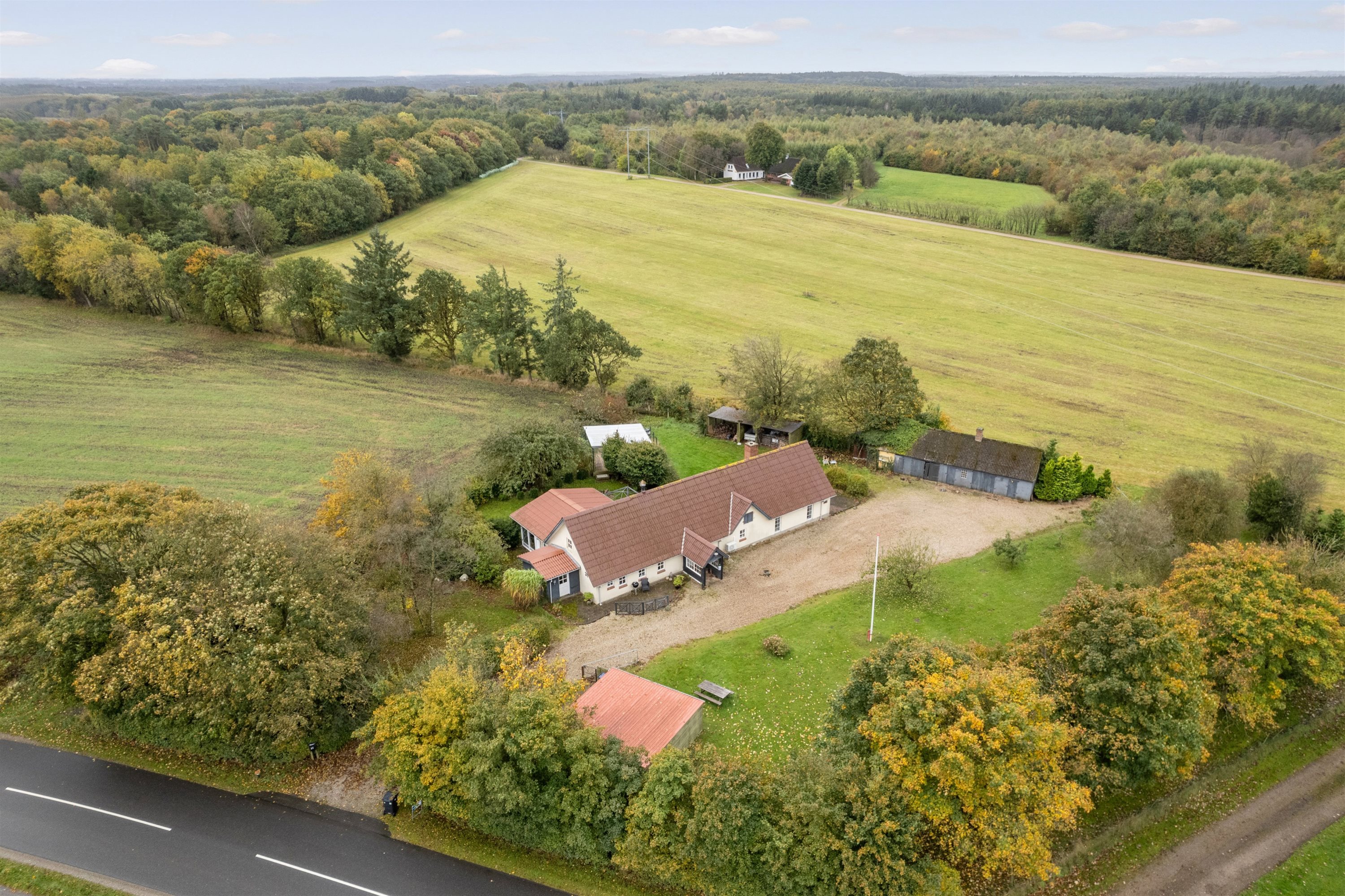 Fremhævet luftfoto billede i fuldskærmstilstand. Billede af Letbækvej 31, 6862 Tistrup