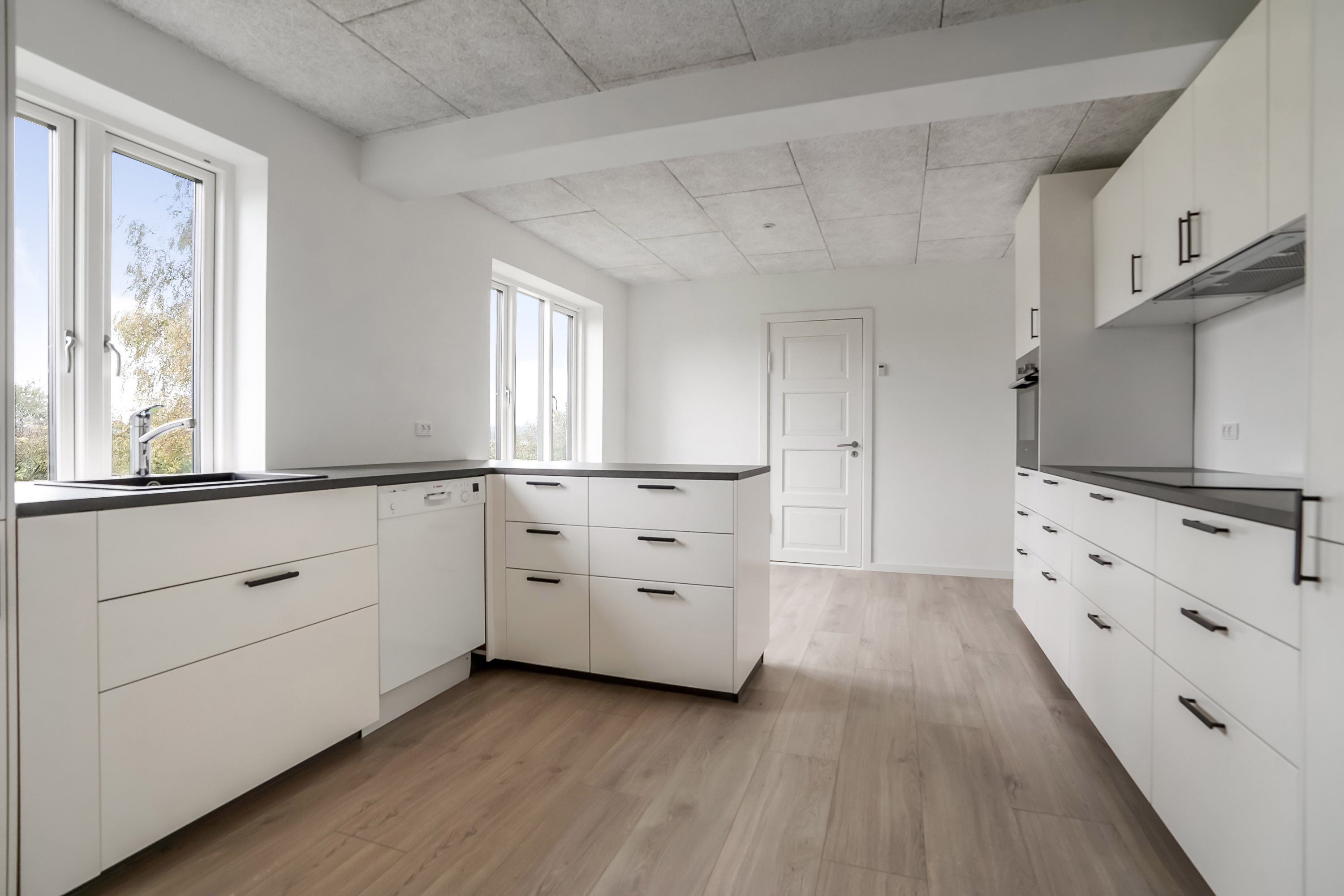 Fremhævet køkken billede i fuldskærmstilstand. Billede af Åvej 31, Åstruplund, 8740 Brædstrup