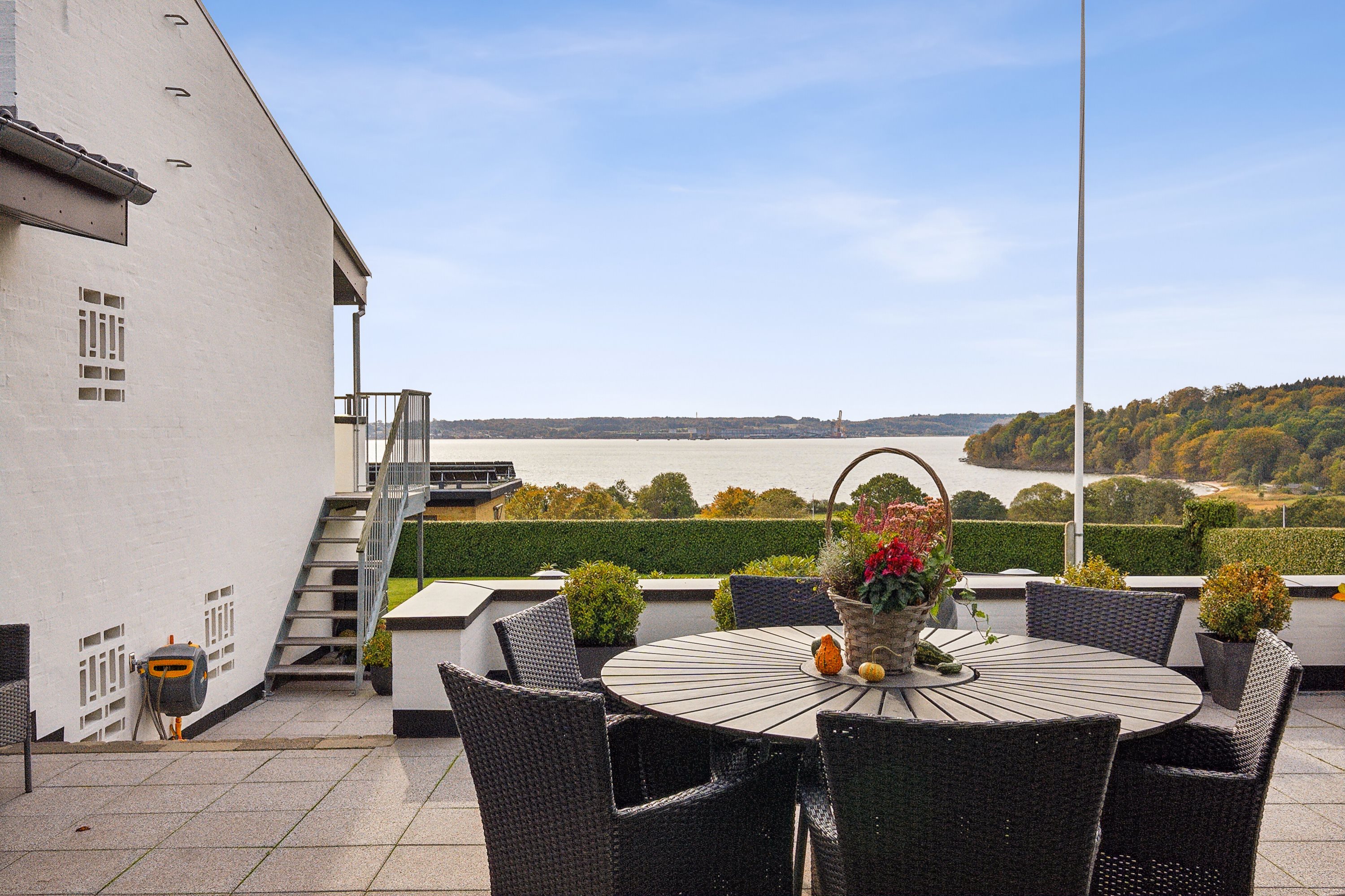 Fremhævet terrasse billede i fuldskærmstilstand. Billede af Dyrhave 31, Dyrhave, 6200 Aabenraa