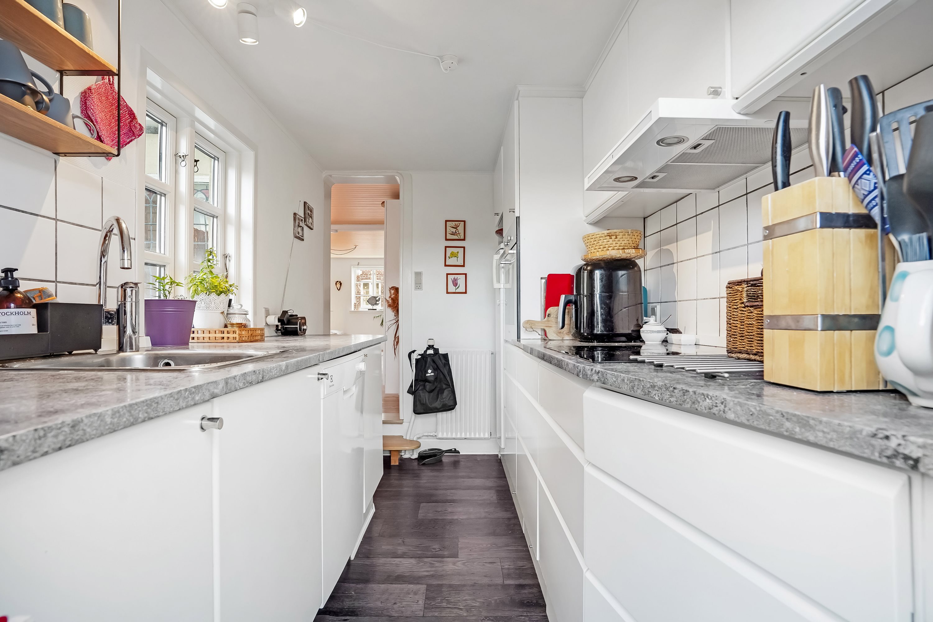 Fremhævet køkken billede i fuldskærmstilstand. Billede af Algade 13, 5500 Middelfart