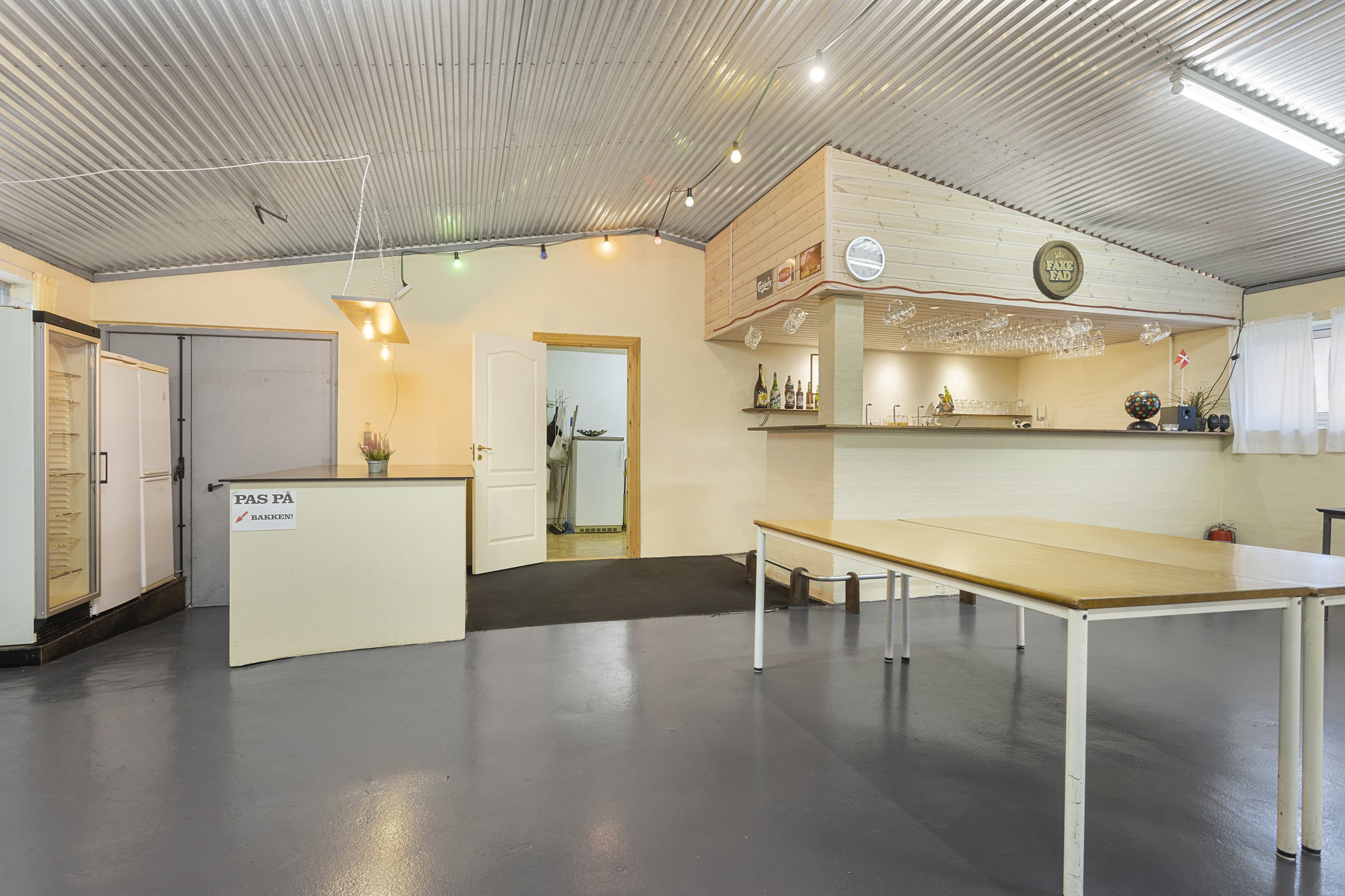 Fremhævet gildesal billede i fuldskærmstilstand. Billede af Øster Rør Vej 6, Gærum, 9900 Frederikshavn