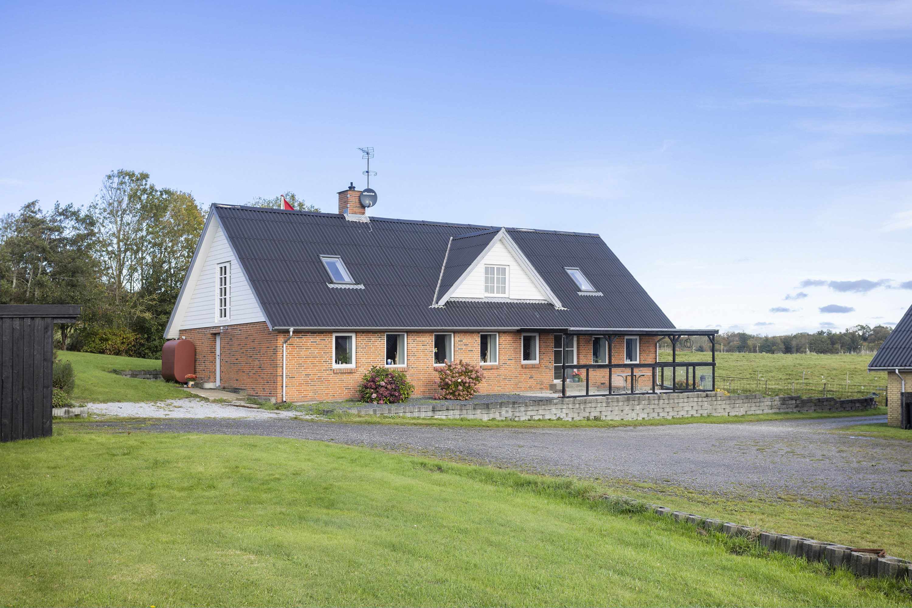 Fremhævet ejendommen billede i fuldskærmstilstand. Billede af Øster Rør Vej 6, Gærum, 9900 Frederikshavn