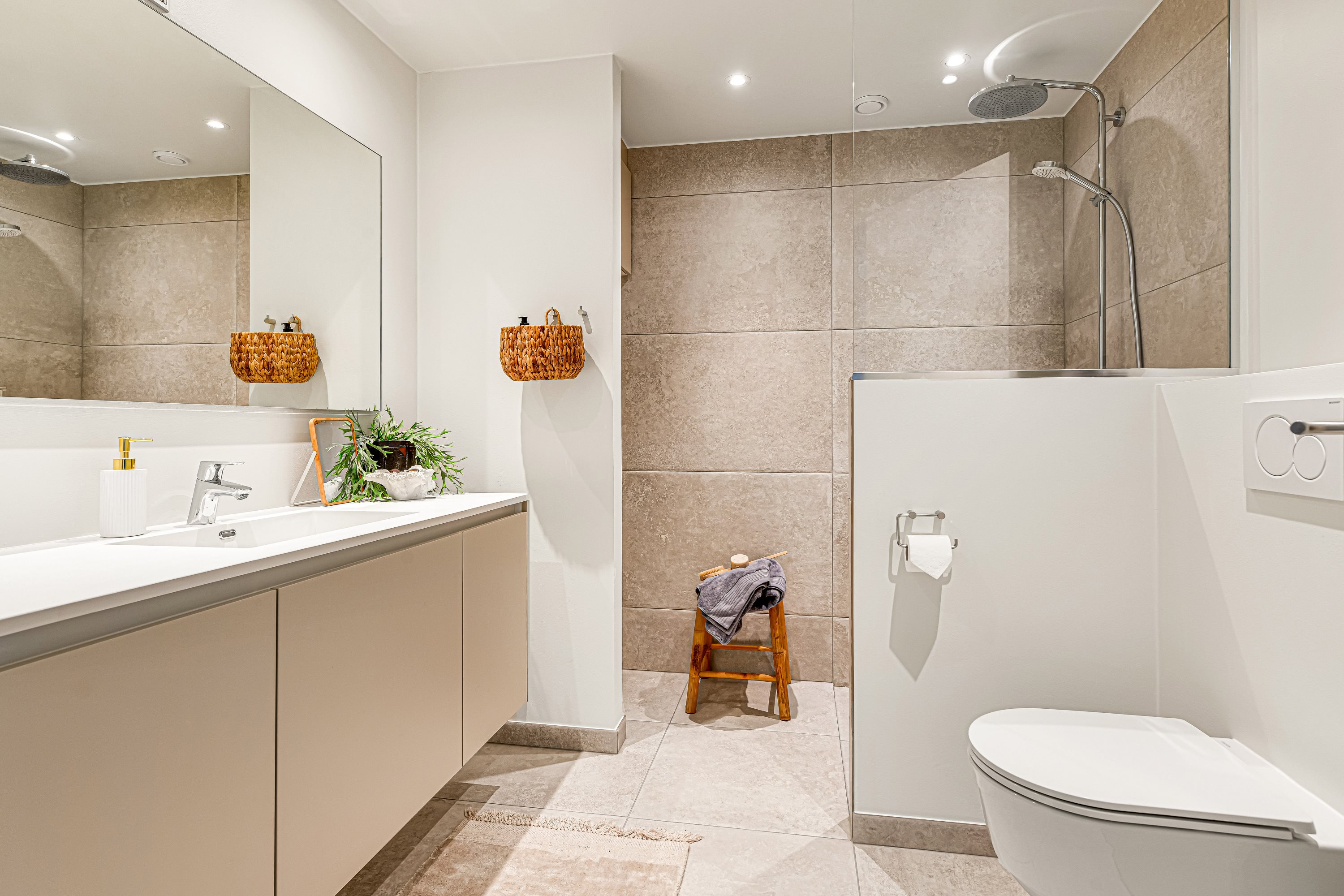 Fremhævet badeværelse billede i fuldskærmstilstand. Billede af Schaubparken 10, st.. 1., 6700 Esbjerg