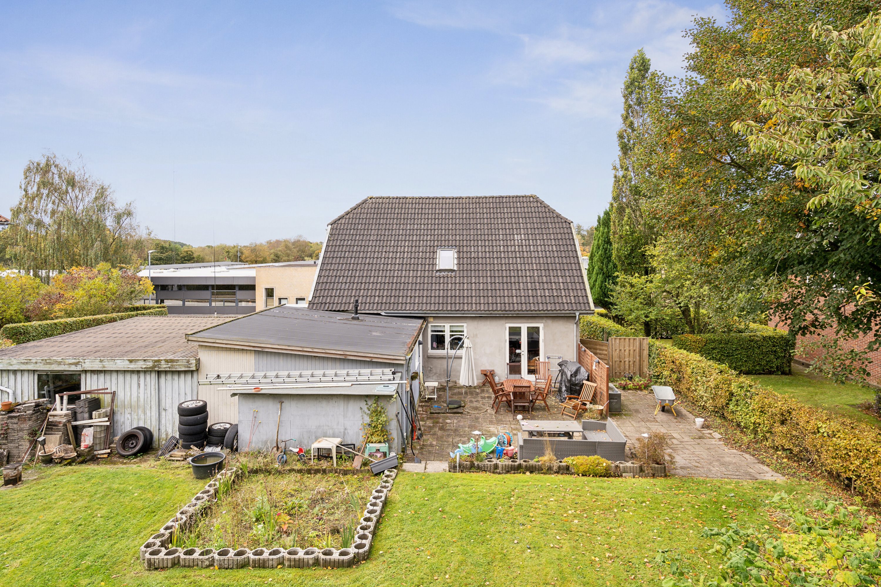 Fremhævet set fra haven billede i fuldskærmstilstand. Billede af Præstegårdsvej 14, 6534 Agerskov