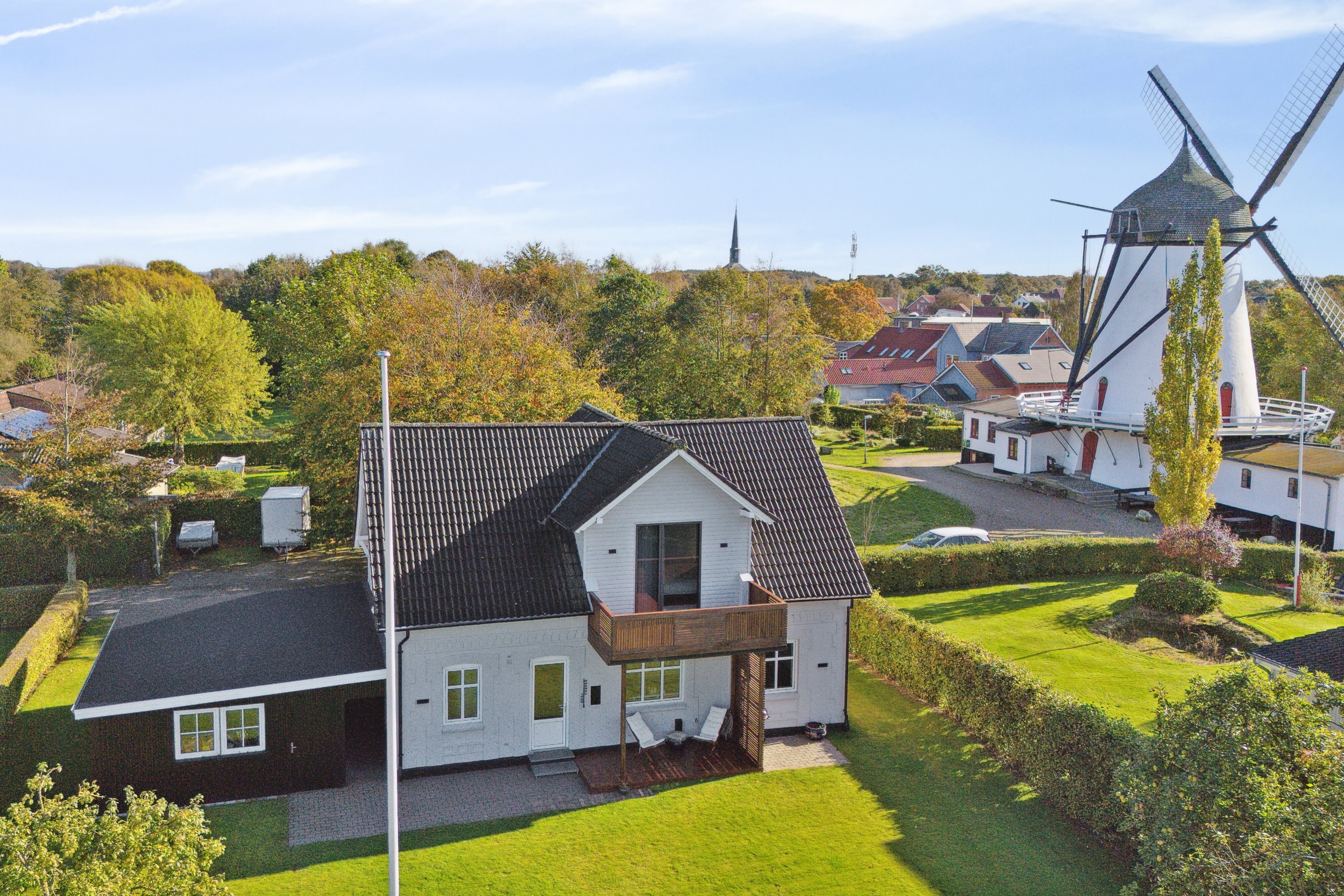 Fremhævet set fra haven billede i fuldskærmstilstand. Billede af Jels Møllegade 9, 6630 Rødding