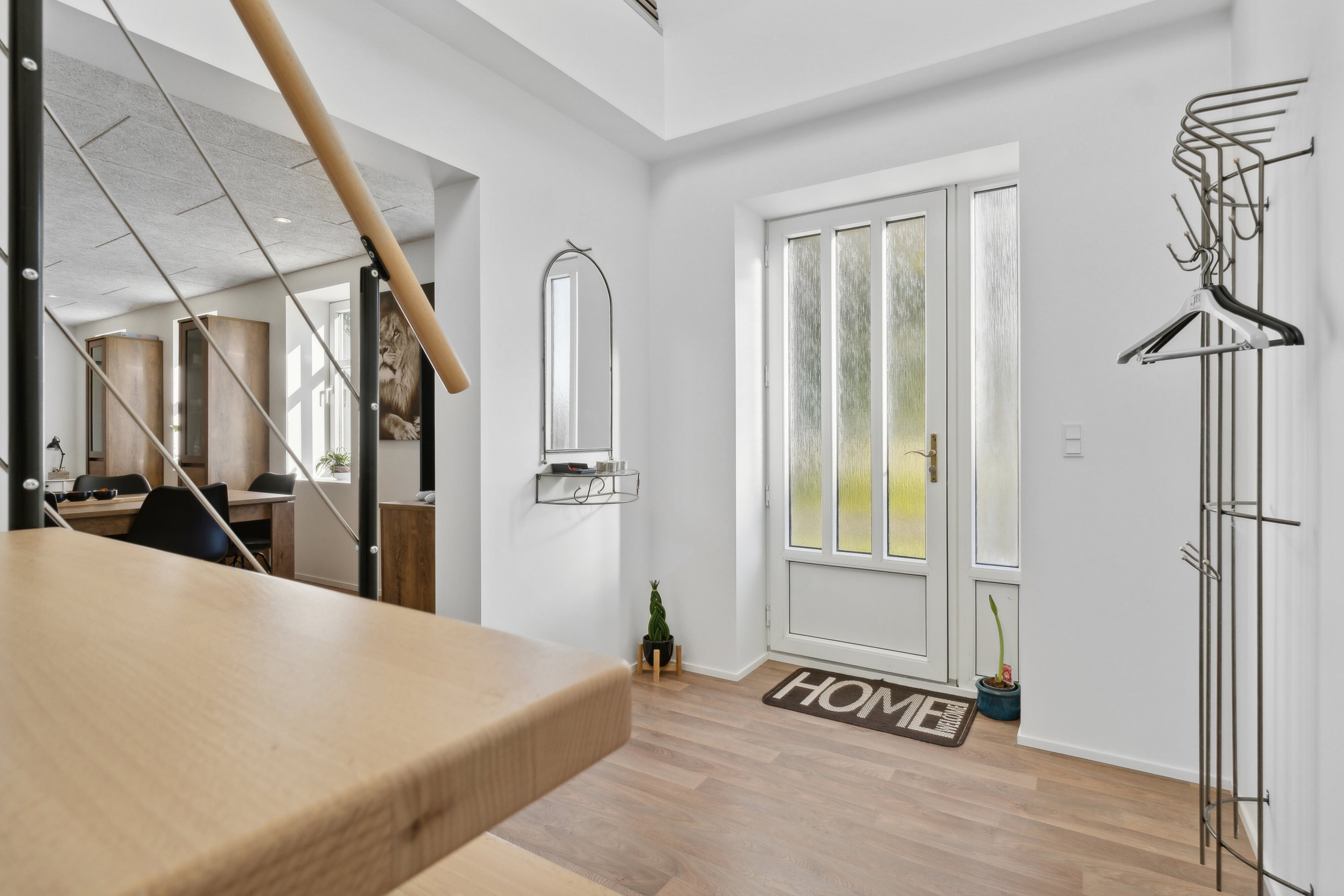 Fremhævet entré billede i fuldskærmstilstand. Billede af Jels Møllegade 9, 6630 Rødding