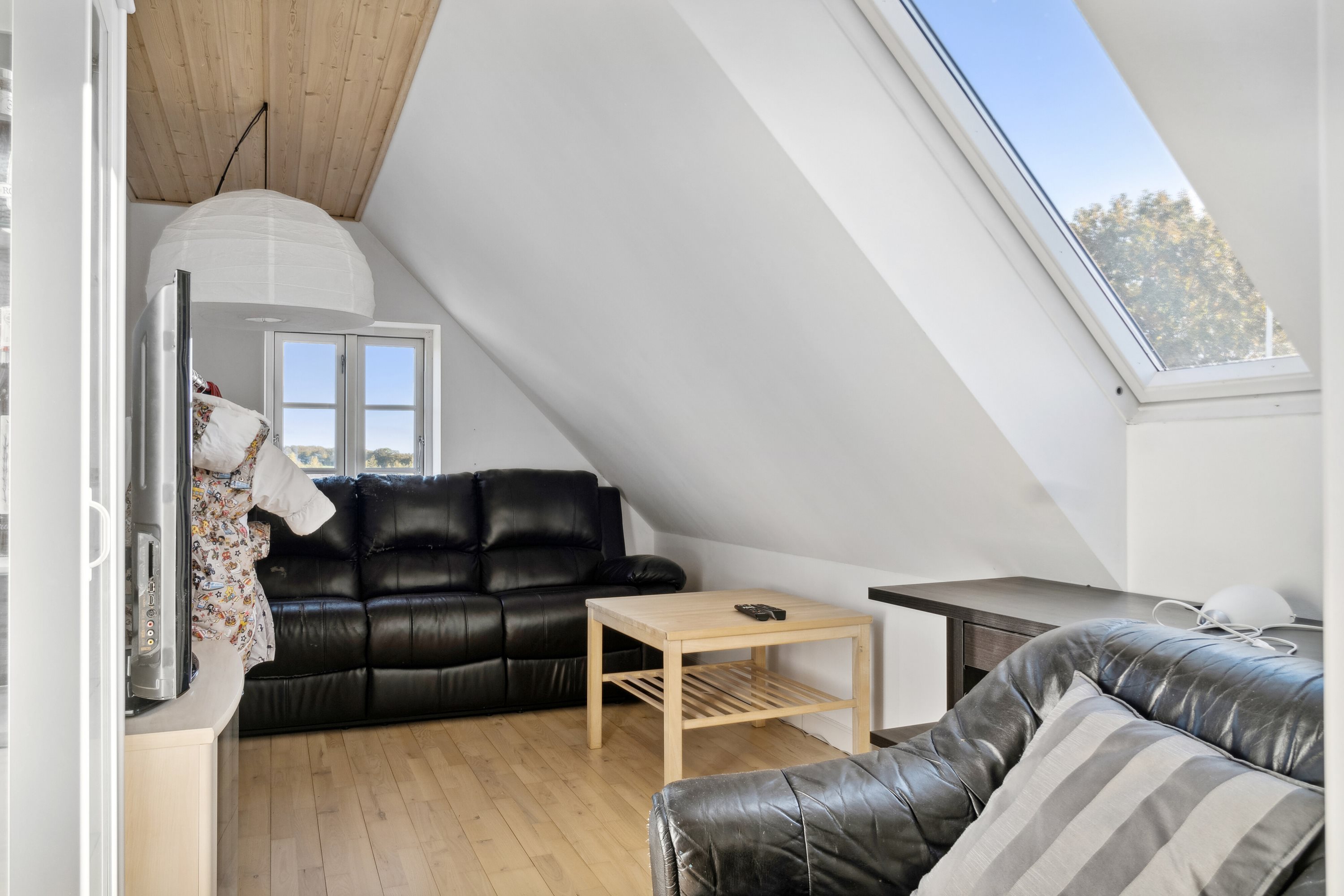 Fremhævet værelse billede i fuldskærmstilstand. Billede af Køng Møllevej 11, 4750 Lundby