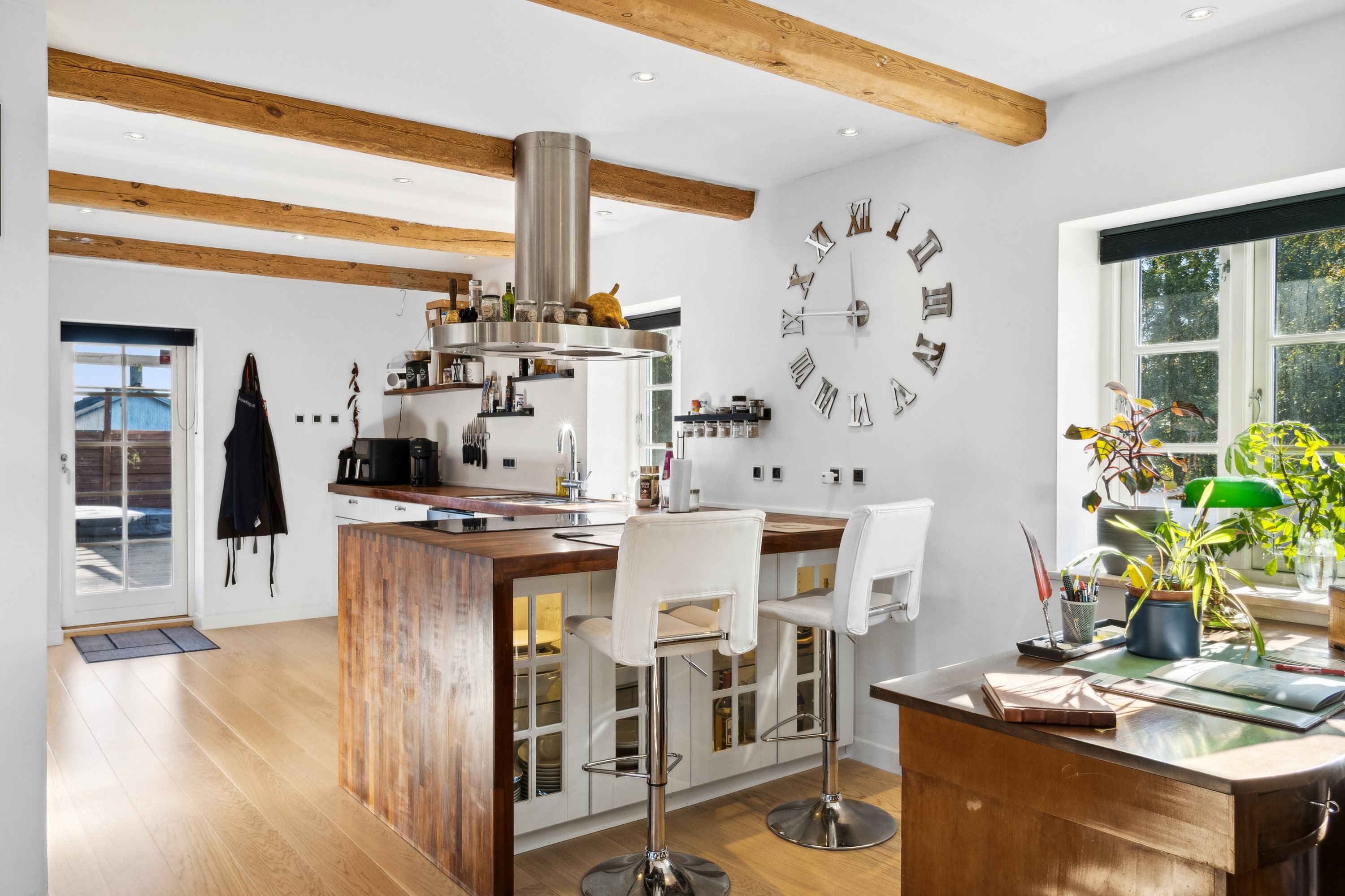 Fremhævet køkken-alrum billede i fuldskærmstilstand. Billede af Køng Møllevej 11, 4750 Lundby