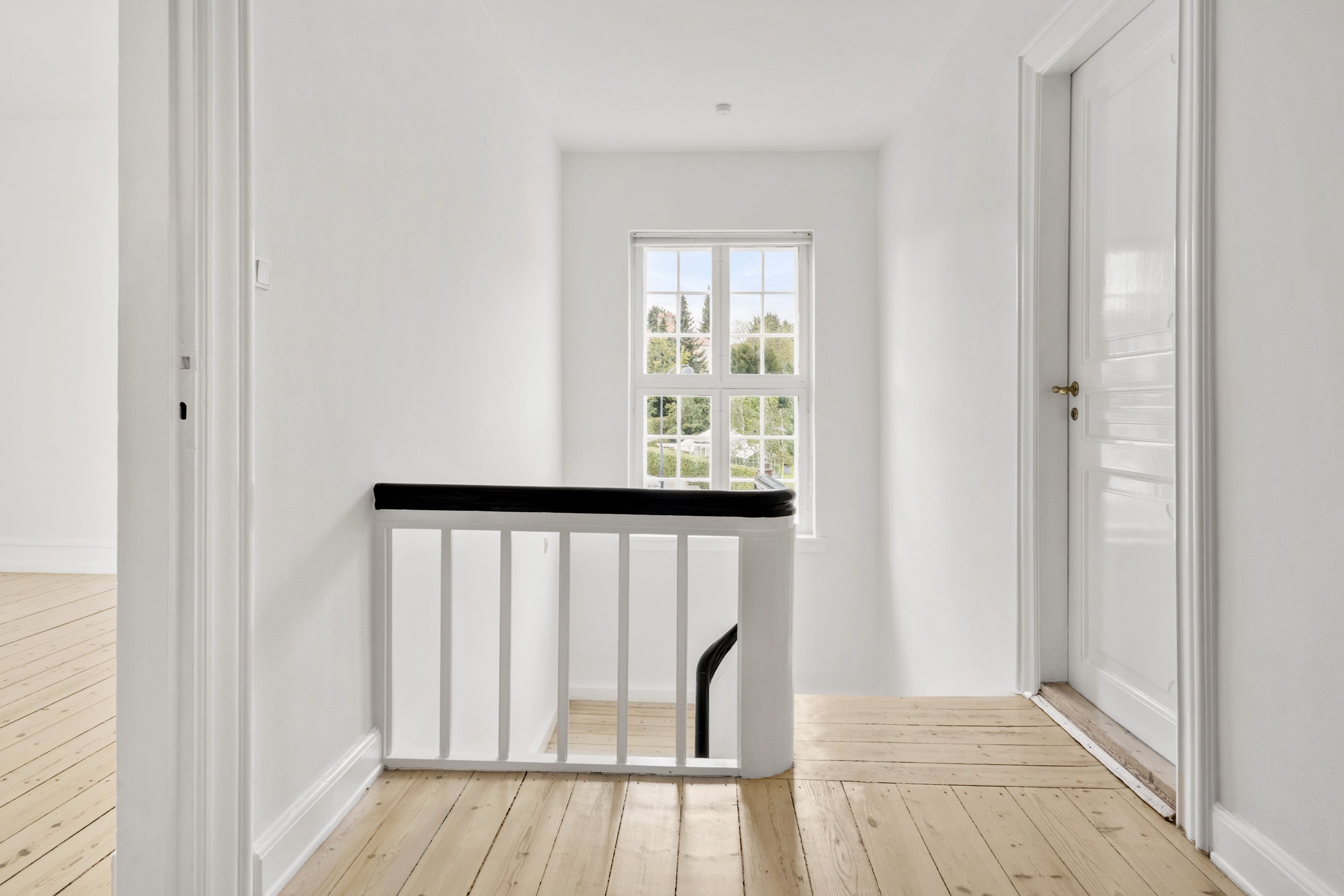 Fremhævet værelse billede i fuldskærmstilstand. Billede af Dronninggårds Alle 11, 2840 Holte